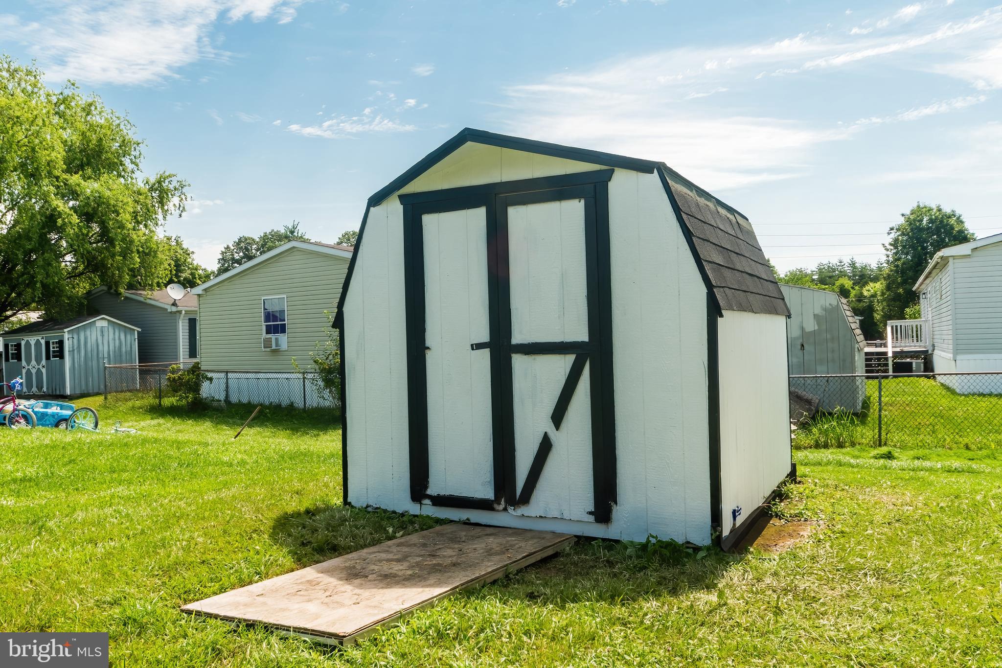 ROYAL CREST ESTATES - Residential