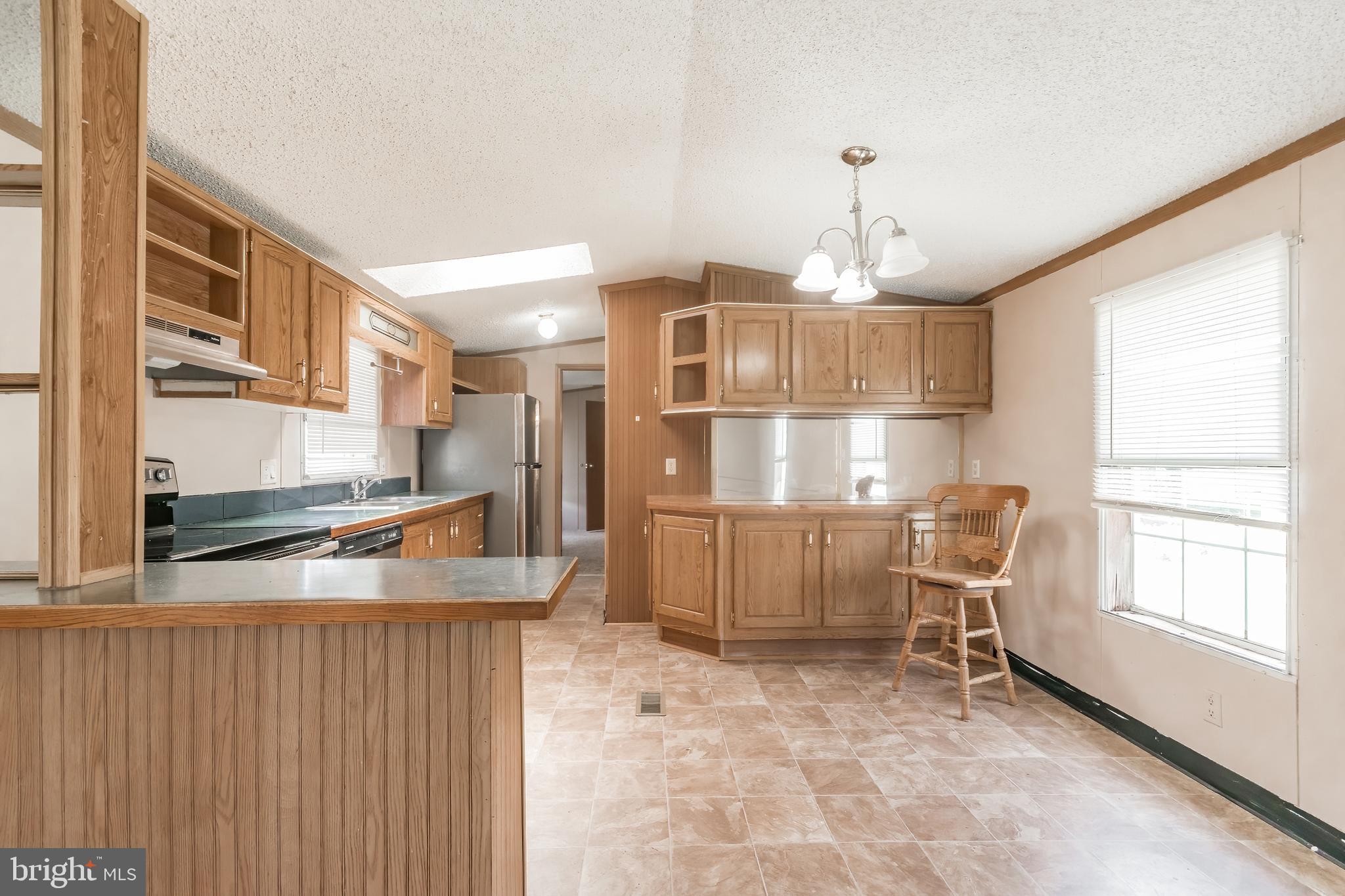 ROYAL CREST ESTATES - Residential