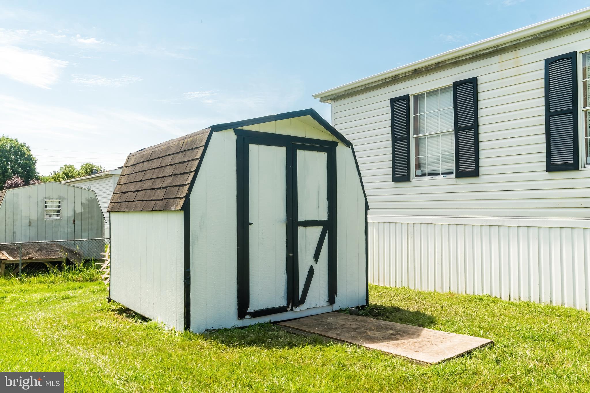 ROYAL CREST ESTATES - Residential