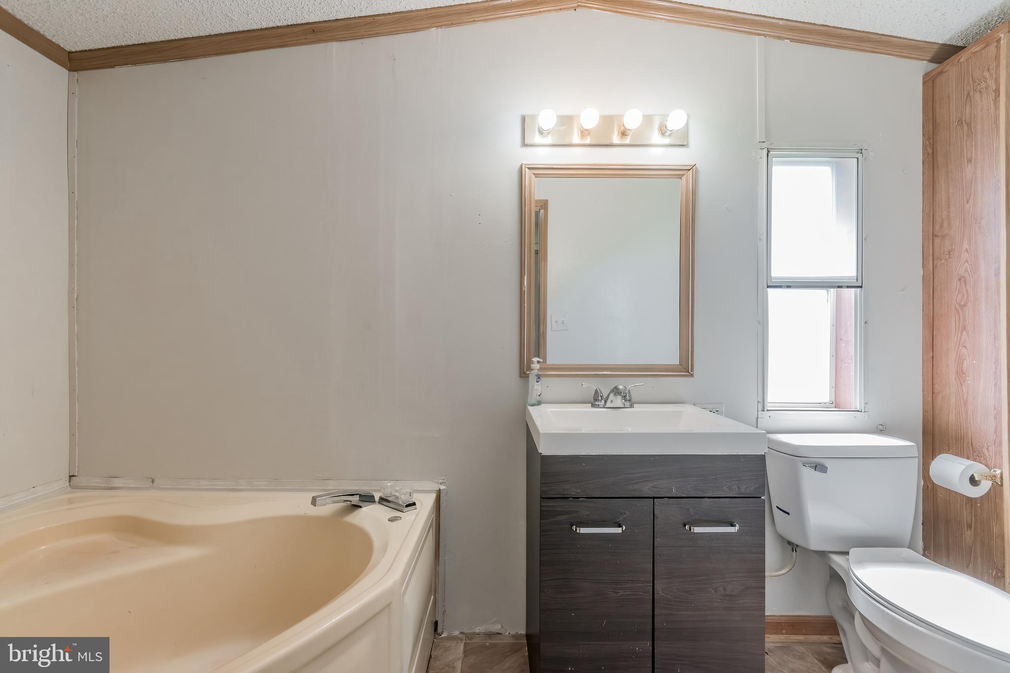 ROYAL CREST ESTATES - Residential