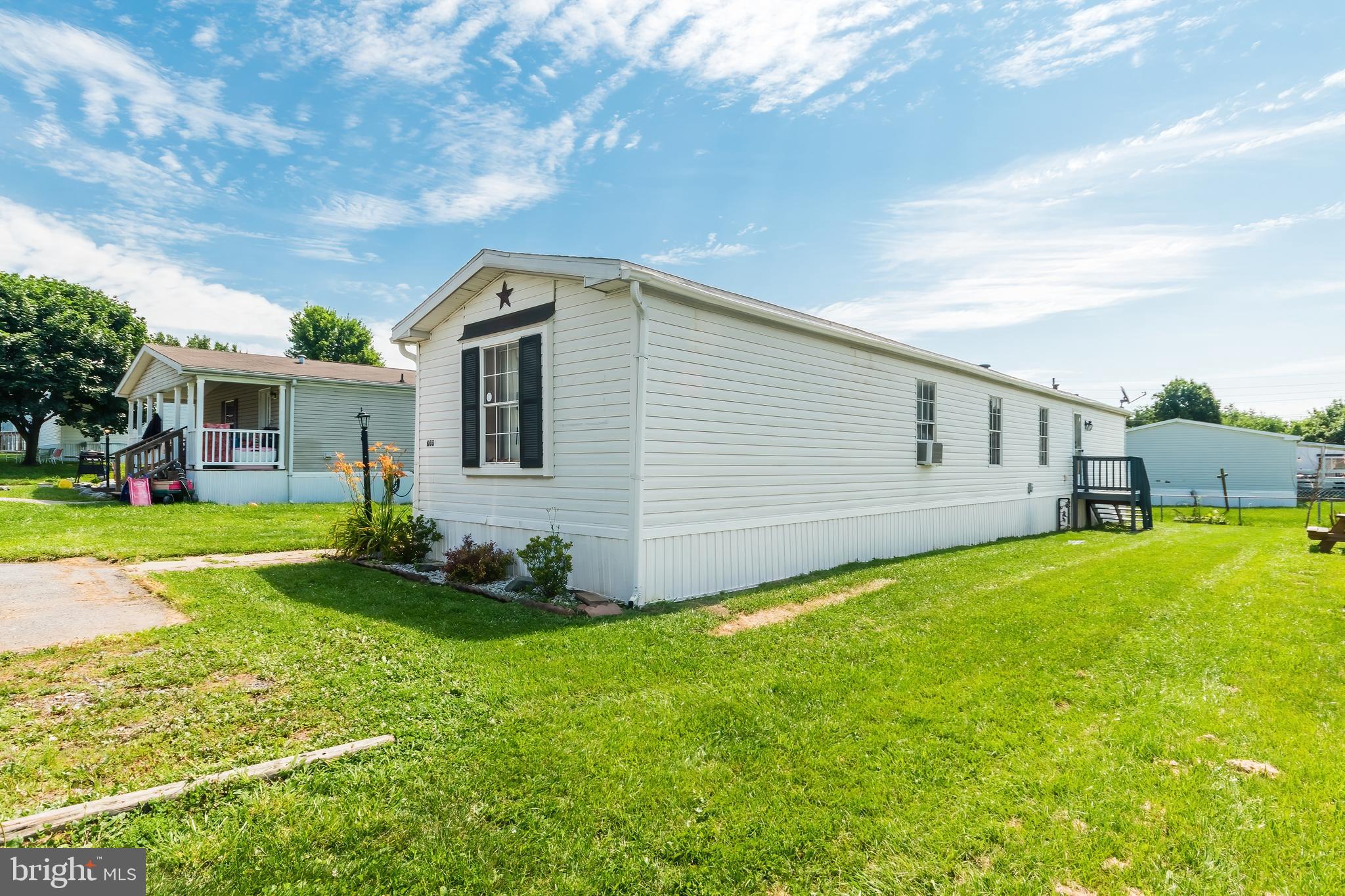 ROYAL CREST ESTATES - Residential