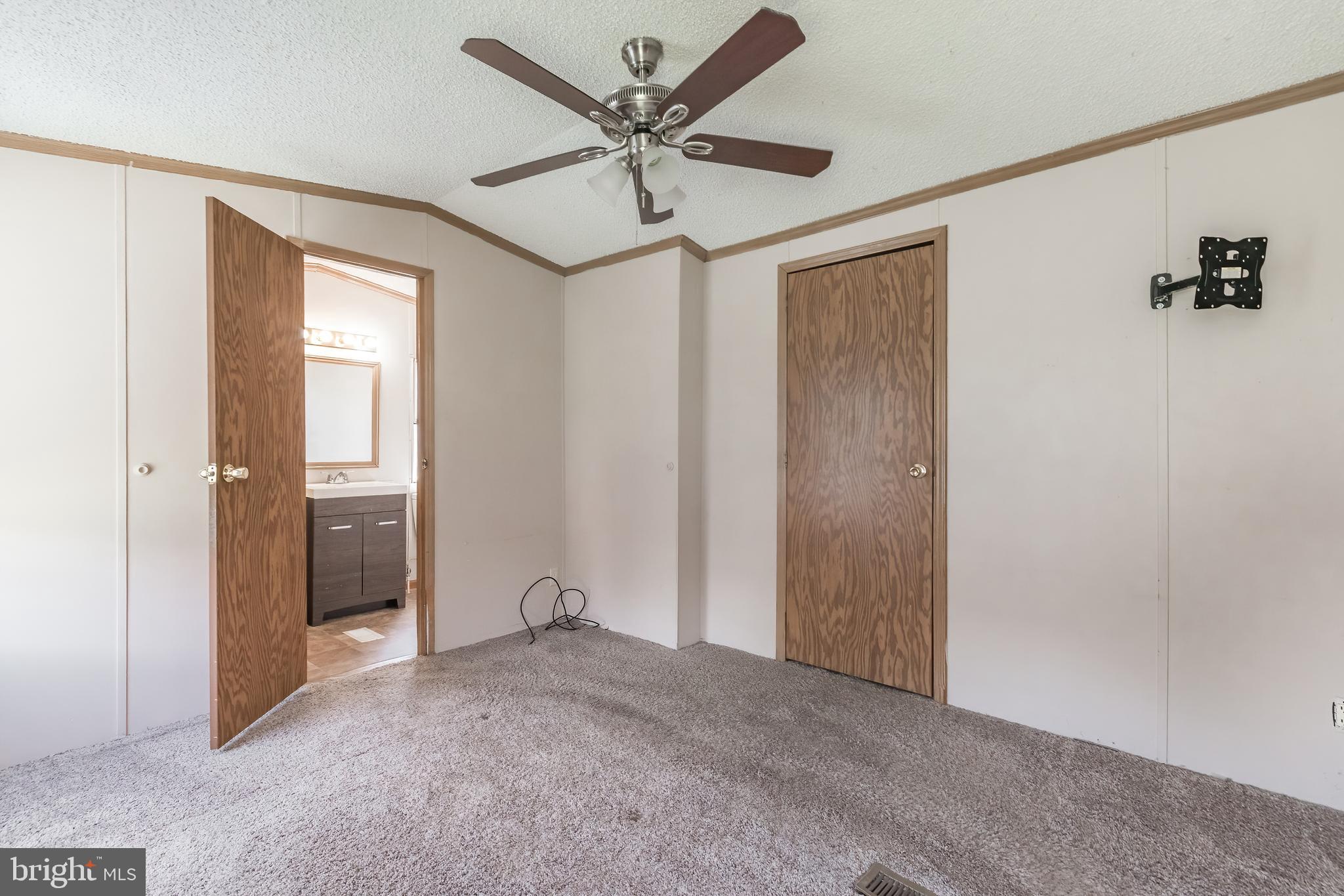 ROYAL CREST ESTATES - Residential