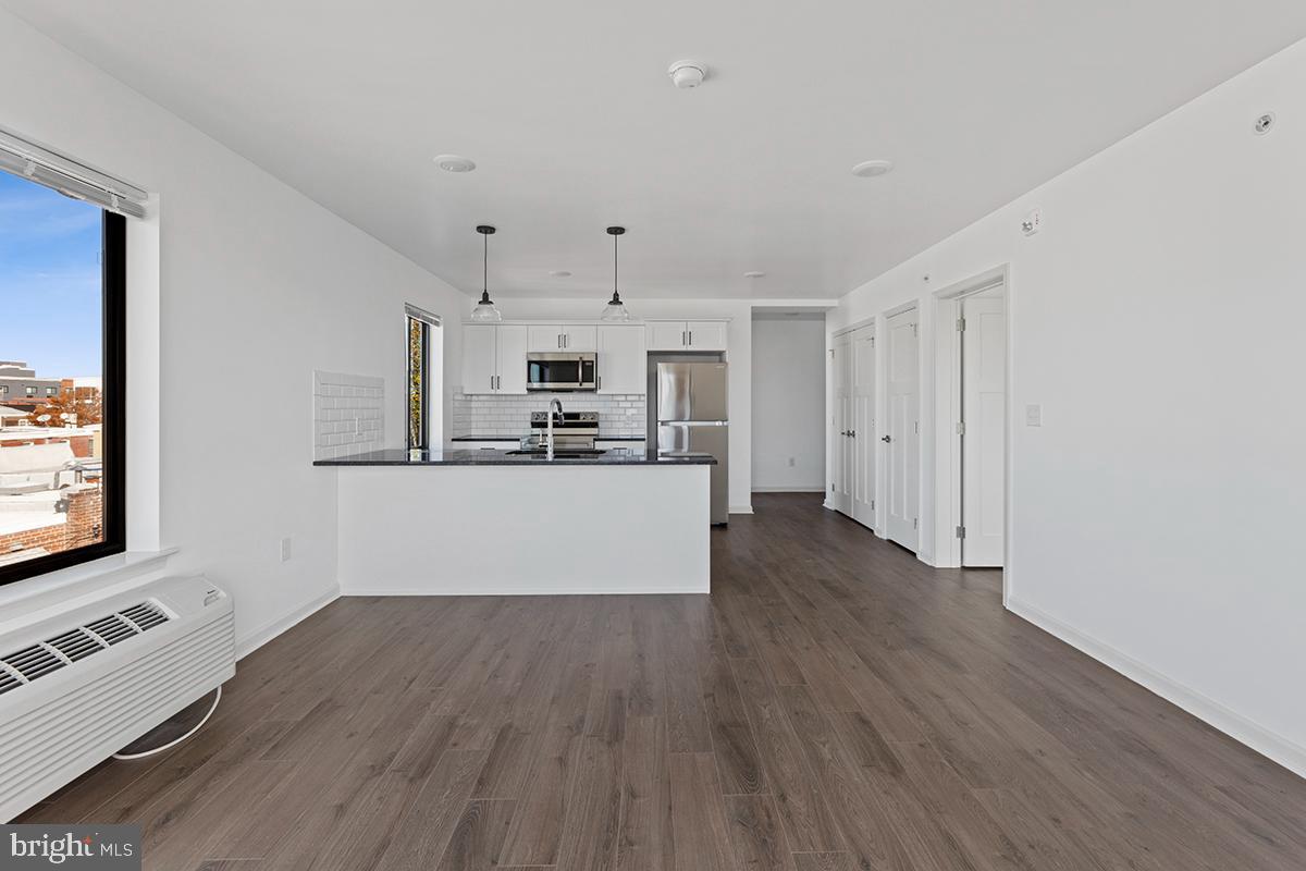 ROXBOROUGH - Residential Lease