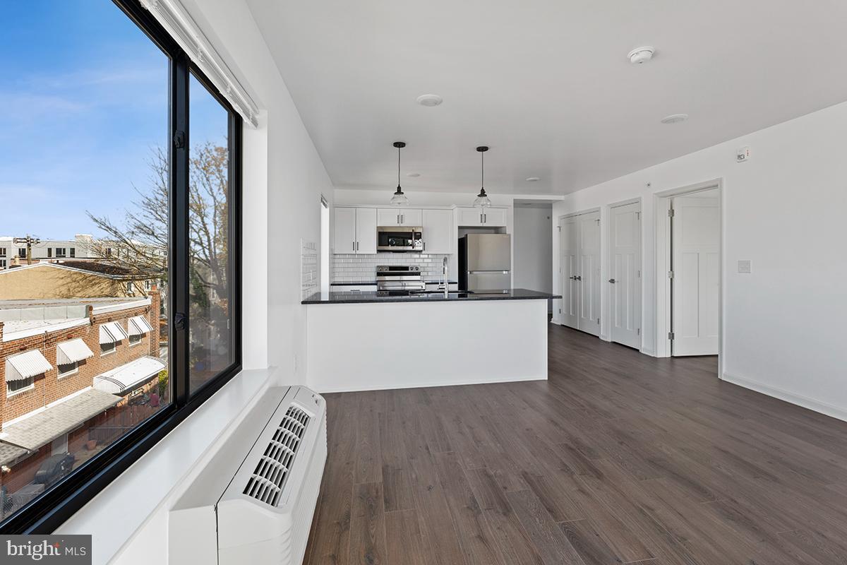 ROXBOROUGH - Residential Lease