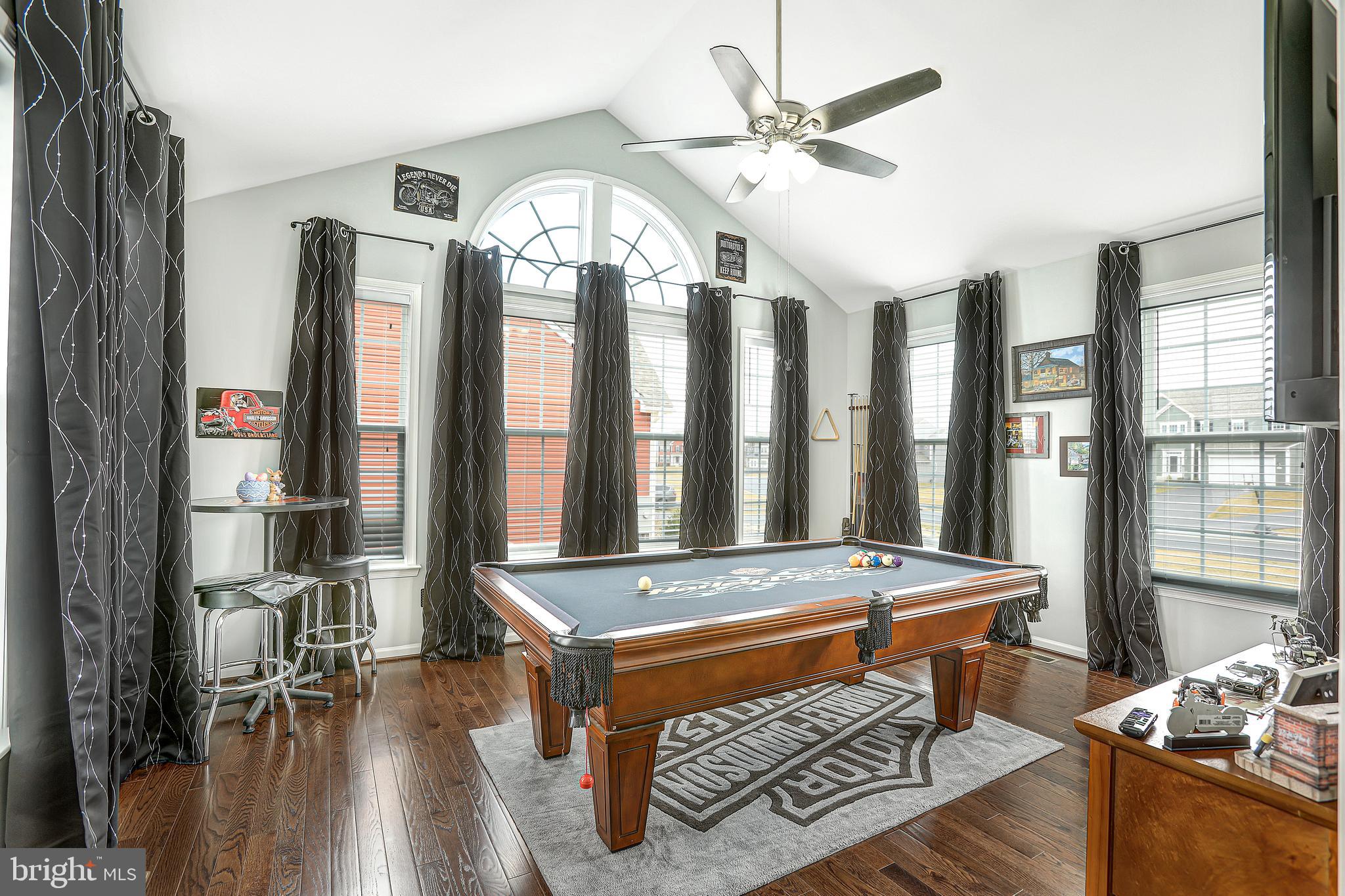 ASPEN GREENS - Residential