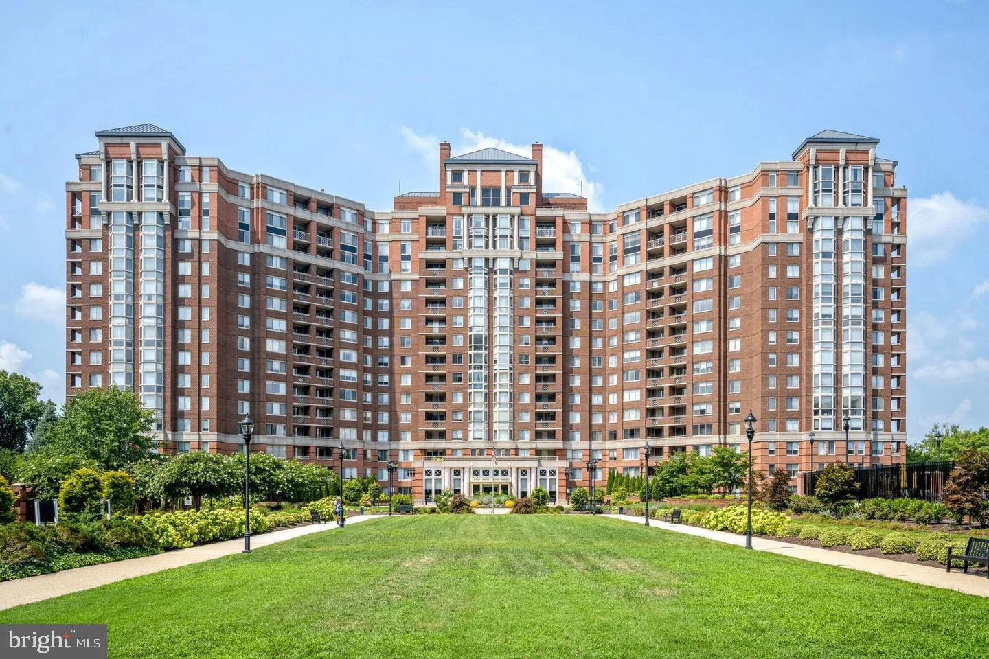 5809 Nicholson Lane Unit 307, Rockville, MD 20852