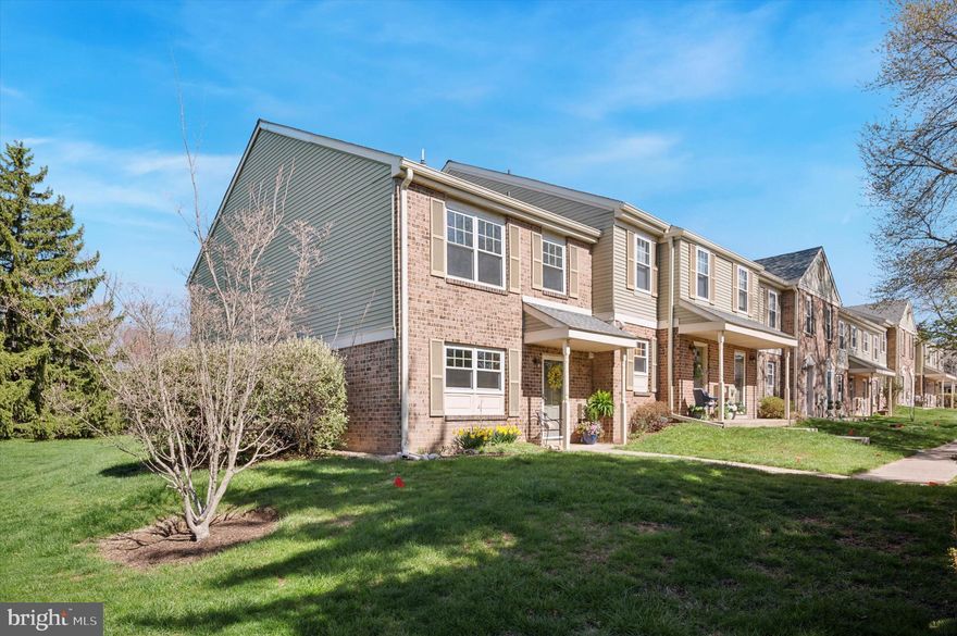 Welcome to this lovely end-unit townhome in the Oxford At Blue Bell community,  where you'll find tons of fantastic amenities: pool, tennis courts, basketball courts, playground, walking trail, fitness center, community room, dog park, & pond! Located in Wissahickon School District, this well-appointed home is move-in ready, featuring new hardwood floors, new carpet upstairs,  new washer/dryer, new refrigerator, and is freshly painted throughout! The main floor has a fantastic open layout with plenty of room for all of your furniture.  The kitchen features wood cabinetry, granite countertops, and a roomy peninsula for extra seating and prep space.  The bathrooms have neutral finishes, perfect for your finishing touches.  A very valuable update was done in June 2022: brand new HVAC system! Schedule your appointment now, and make this home yours, just in time to enjoy the pool all summer!