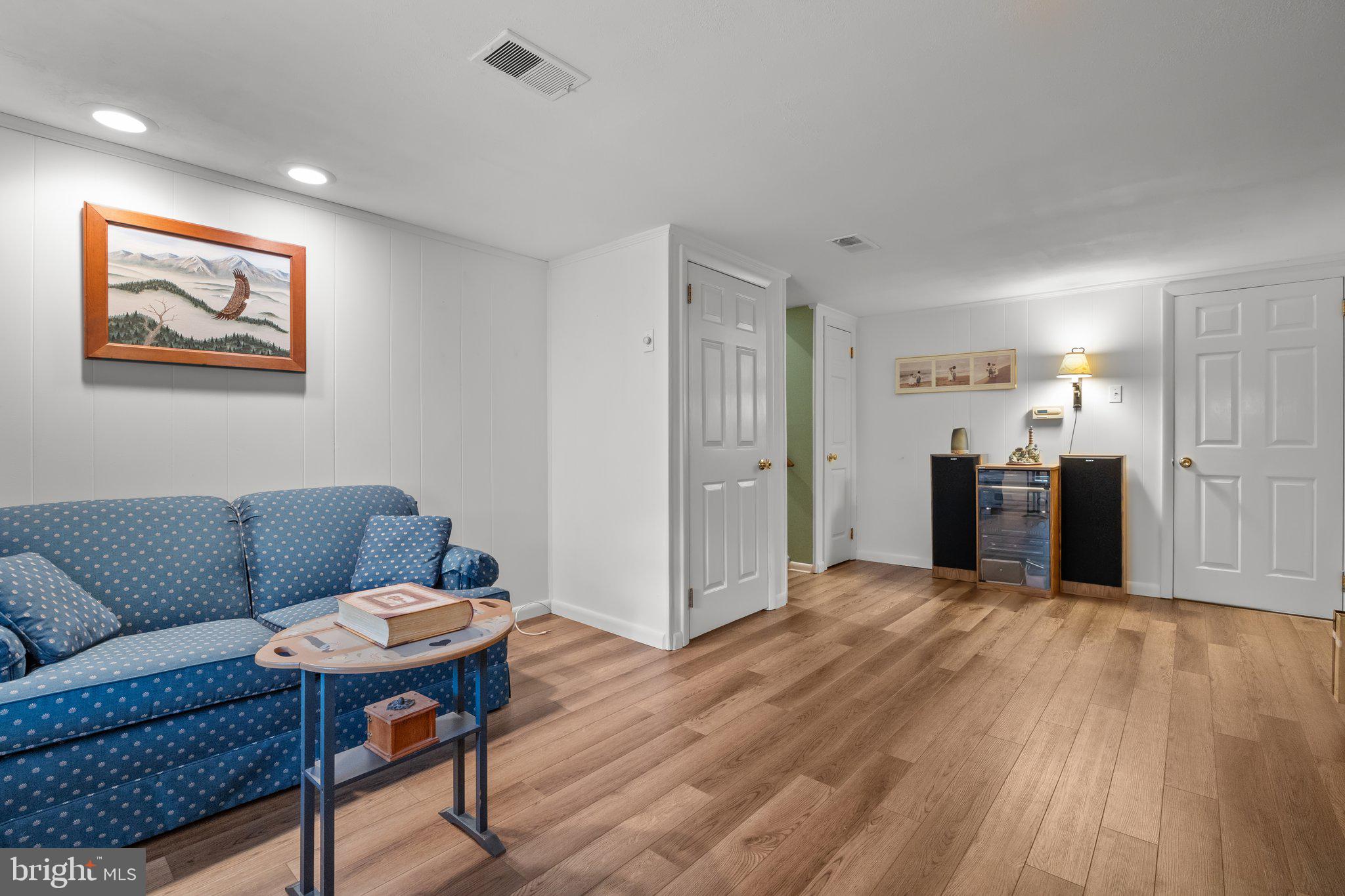 MONTGOMERY WOODS - Residential