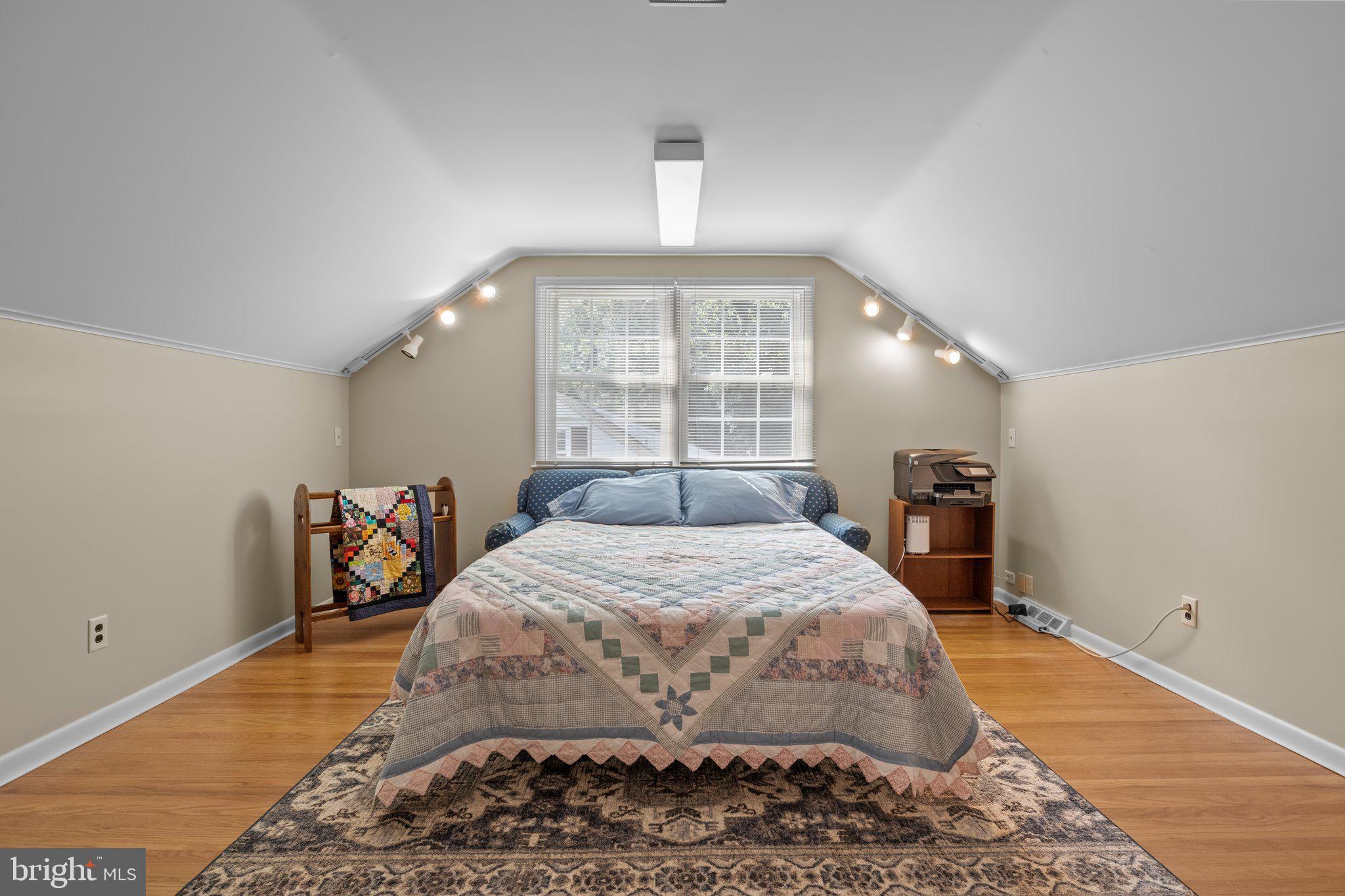 MONTGOMERY WOODS - Residential