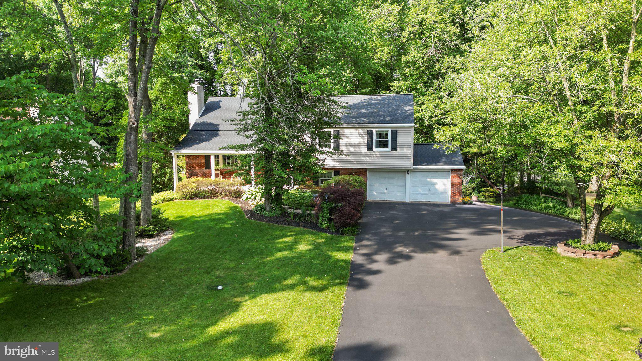 MONTGOMERY WOODS - Residential