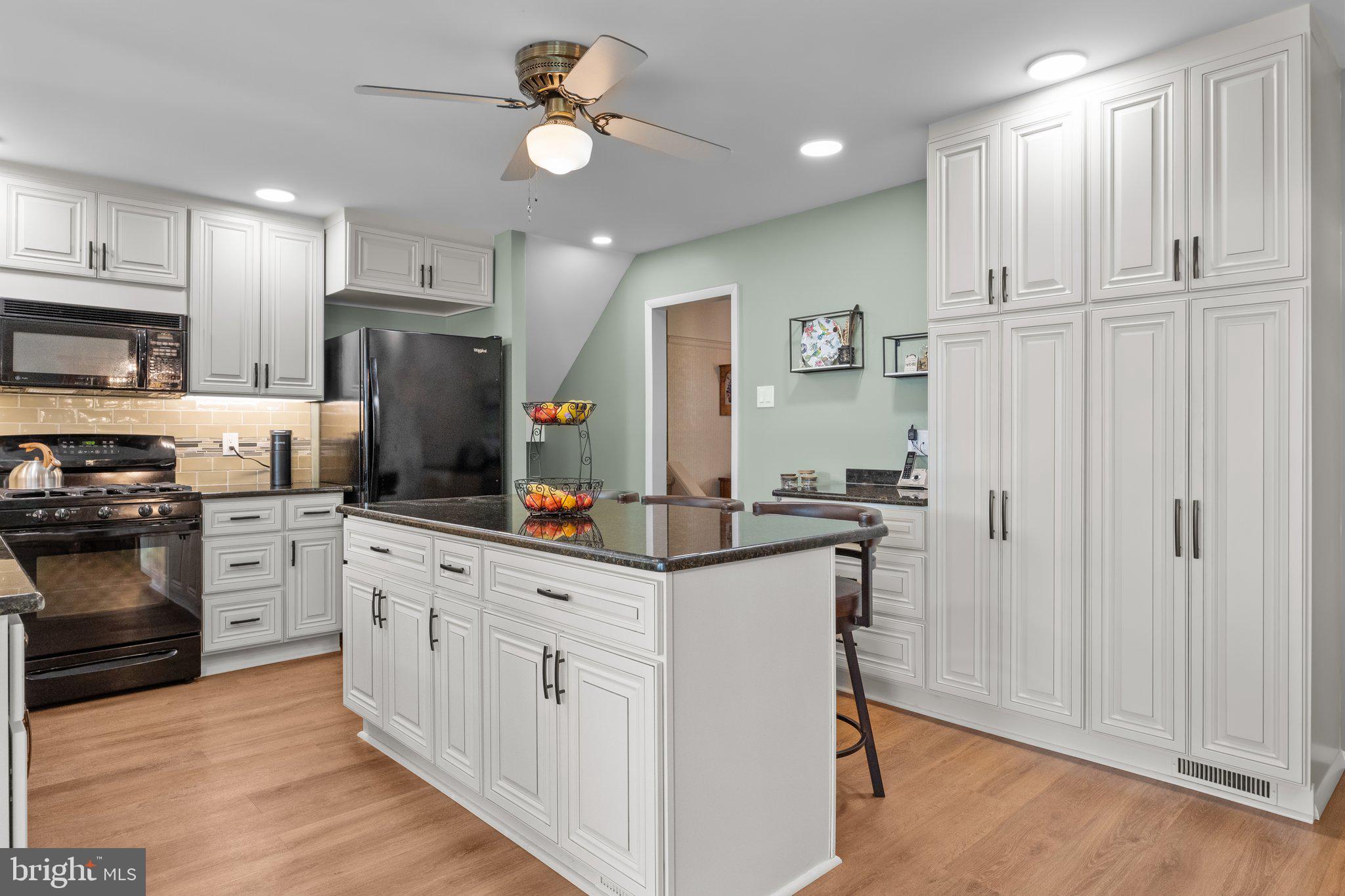 MONTGOMERY WOODS - Residential