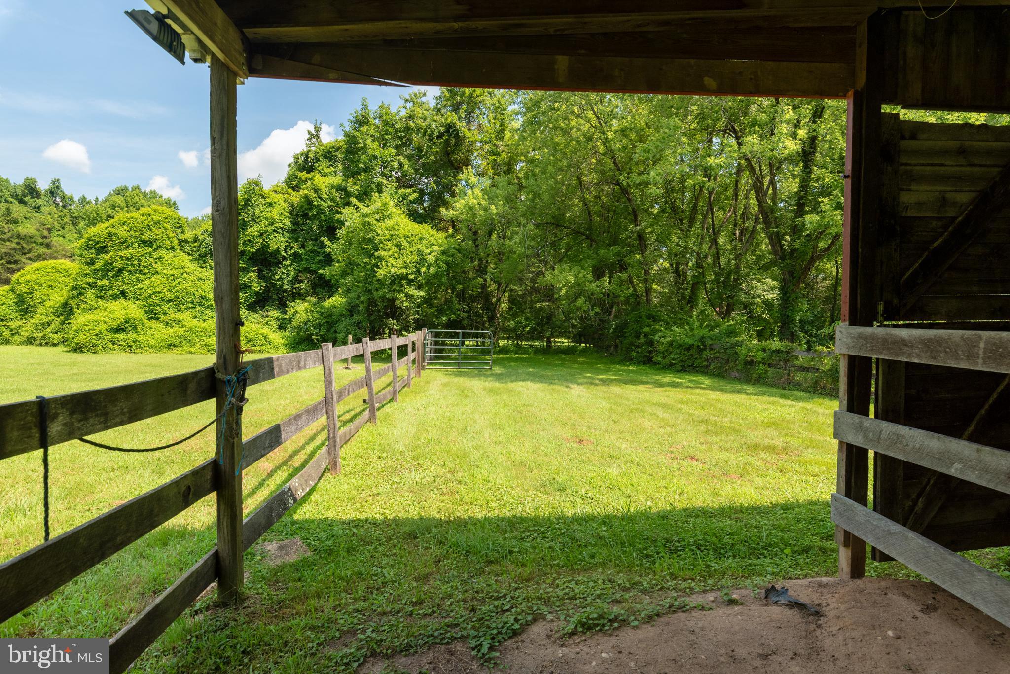 DIXON ESTATES - Residential