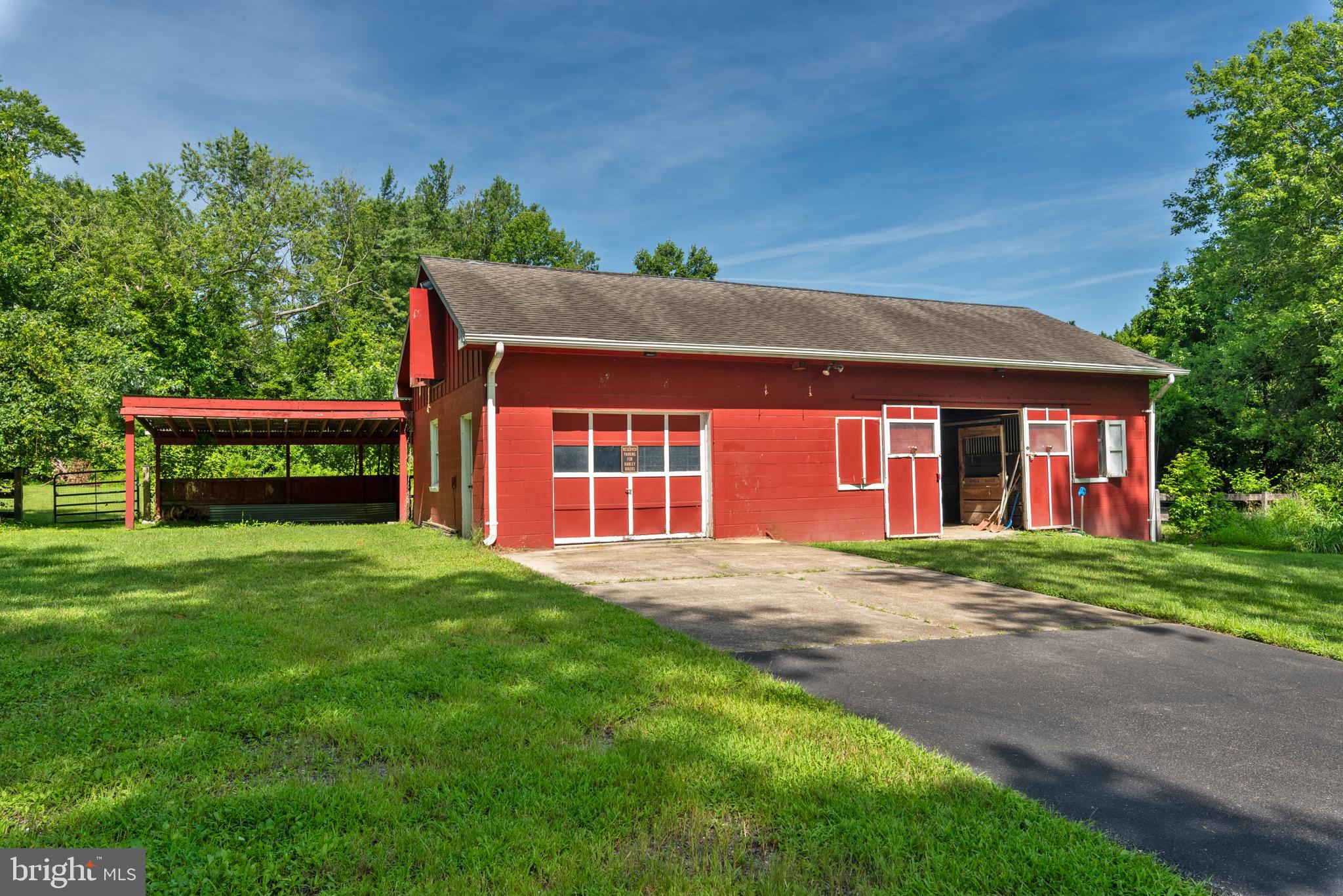 DIXON ESTATES - Residential