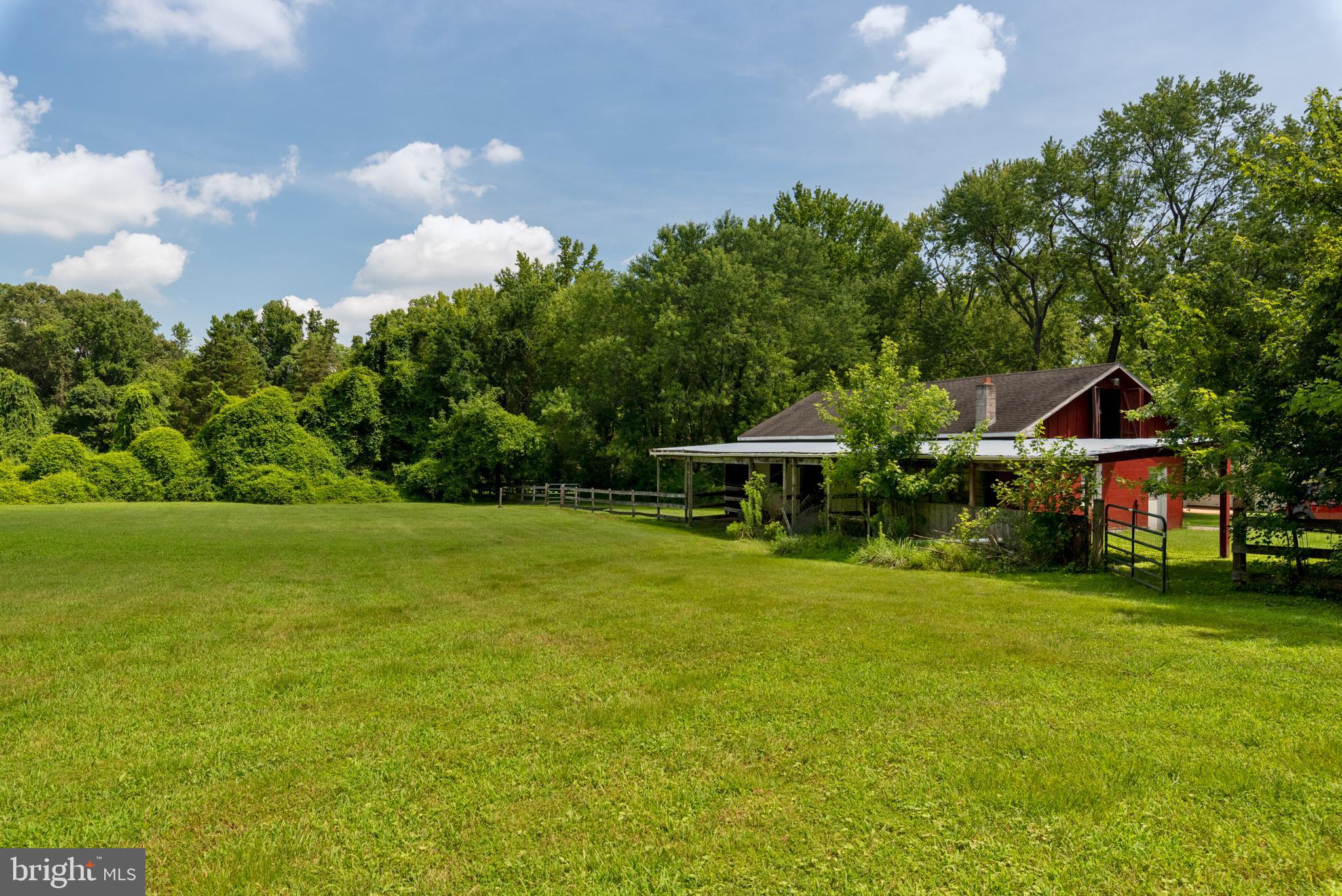 DIXON ESTATES - Residential