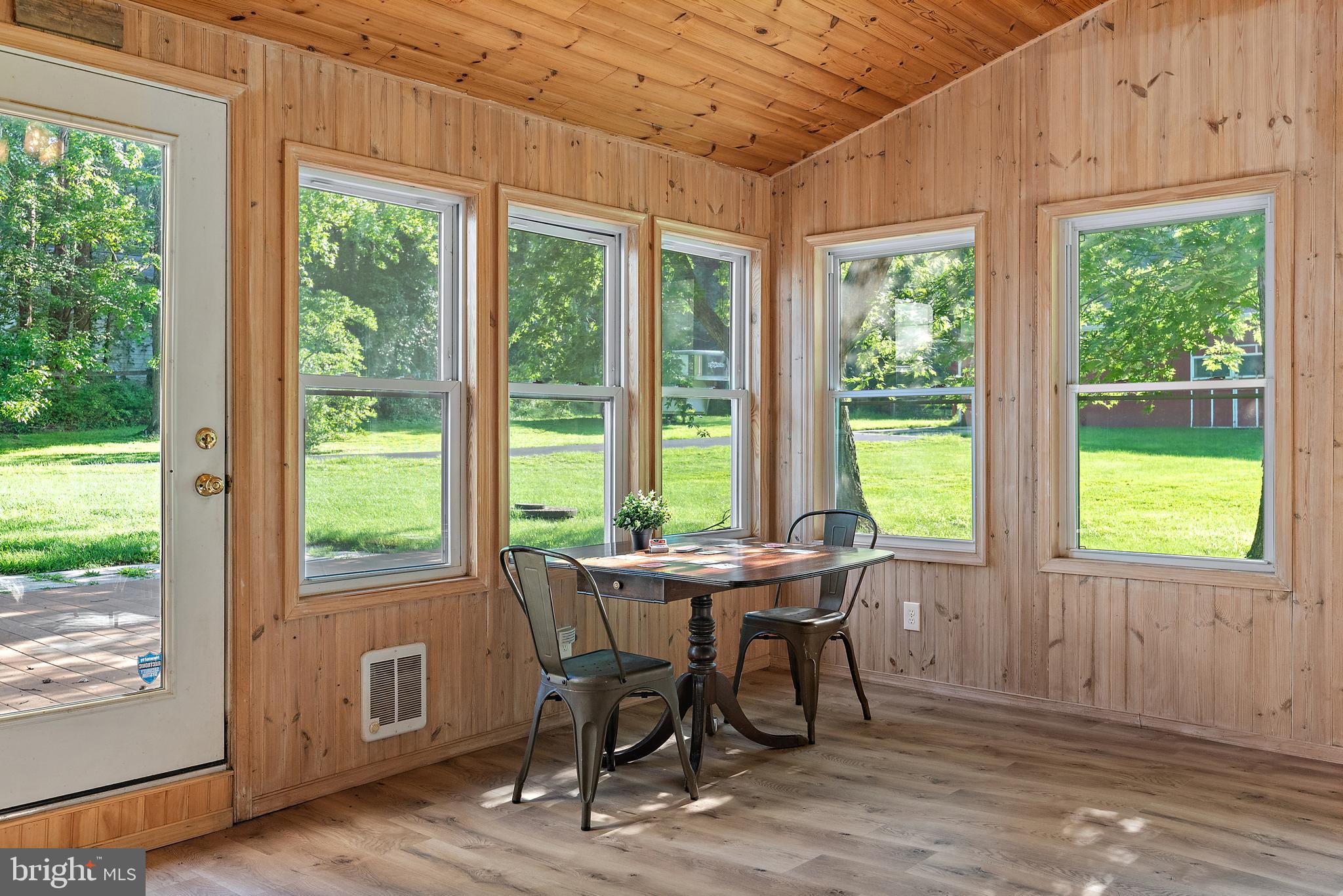 DIXON ESTATES - Residential