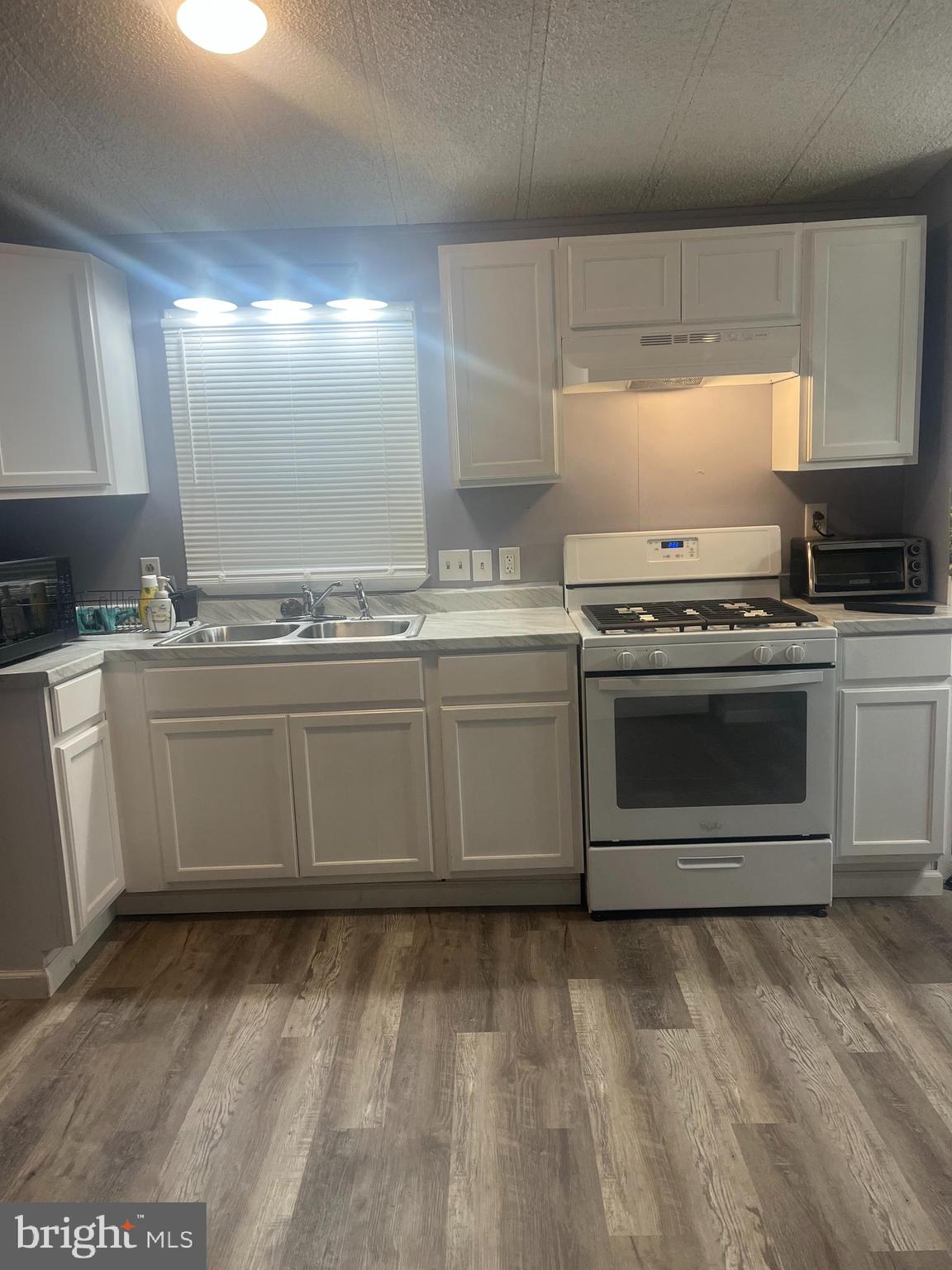 1267 N EAST BOULEVARD SITE 132M