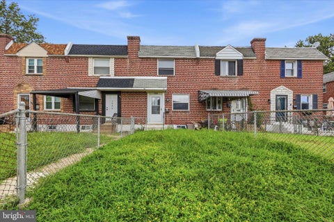 Townhouse For Sale - 1984 Carter Road<br/> Delaware County, FOLCROFT, PA 19032