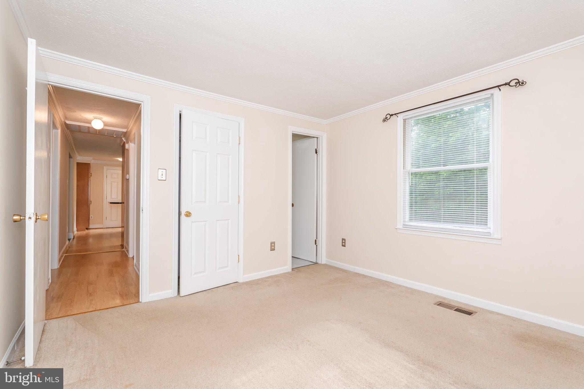 MECKLENBURG HEIGHTS - Residential Lease