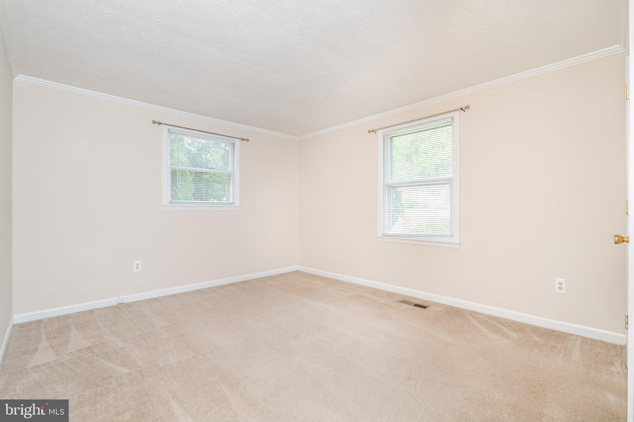 MECKLENBURG HEIGHTS - Residential Lease