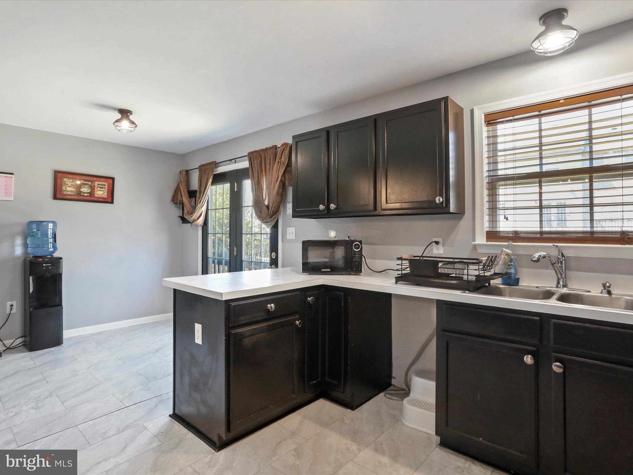 TOWNES OF INWOOD - Residential