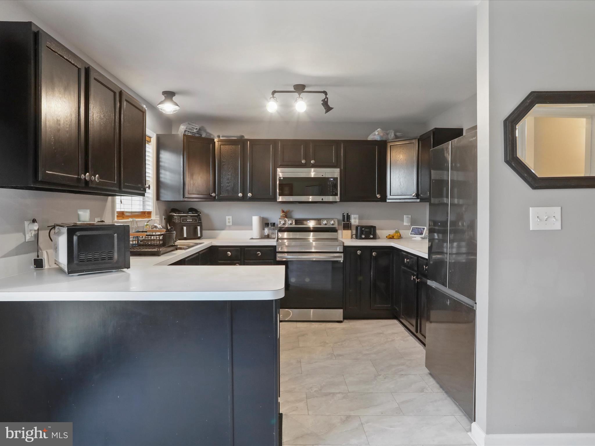 TOWNES OF INWOOD - Residential