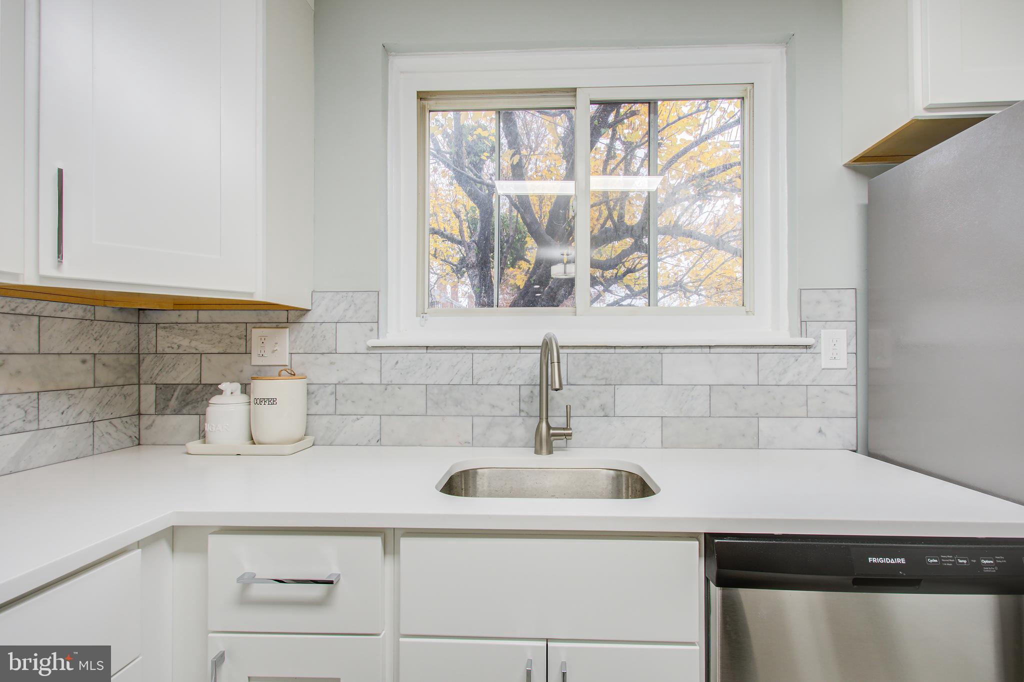 KENWOOD TOWERS - Residential