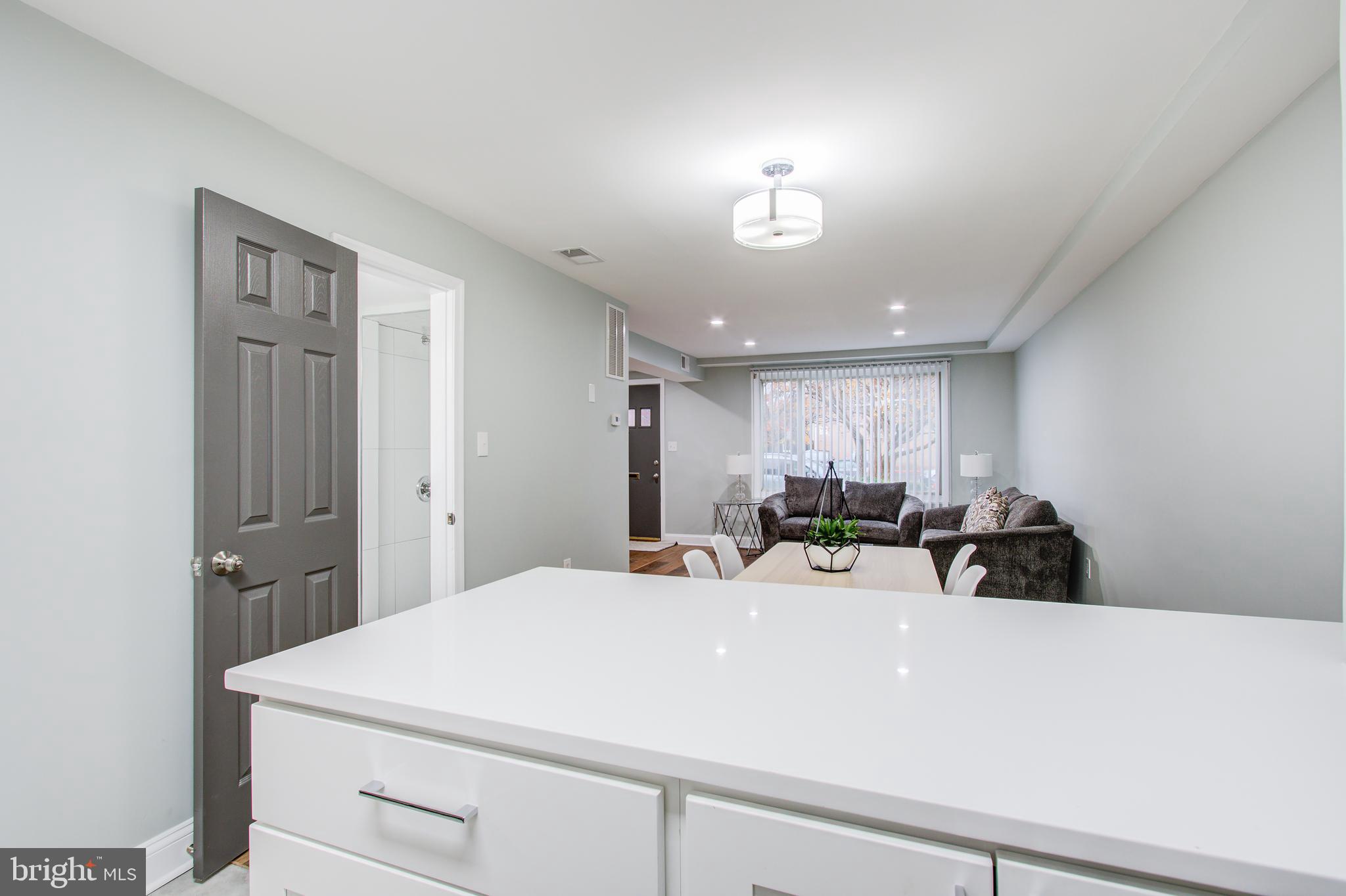 KENWOOD TOWERS - Residential