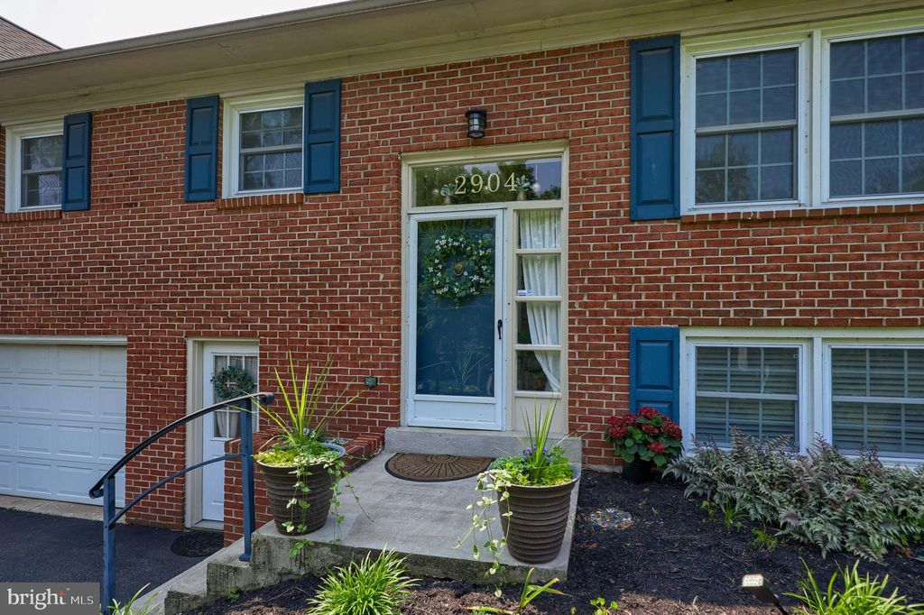 Photo of 2904 Spring Valley Road, LANCASTER, PA 17601 (MLS # PALA2070920)