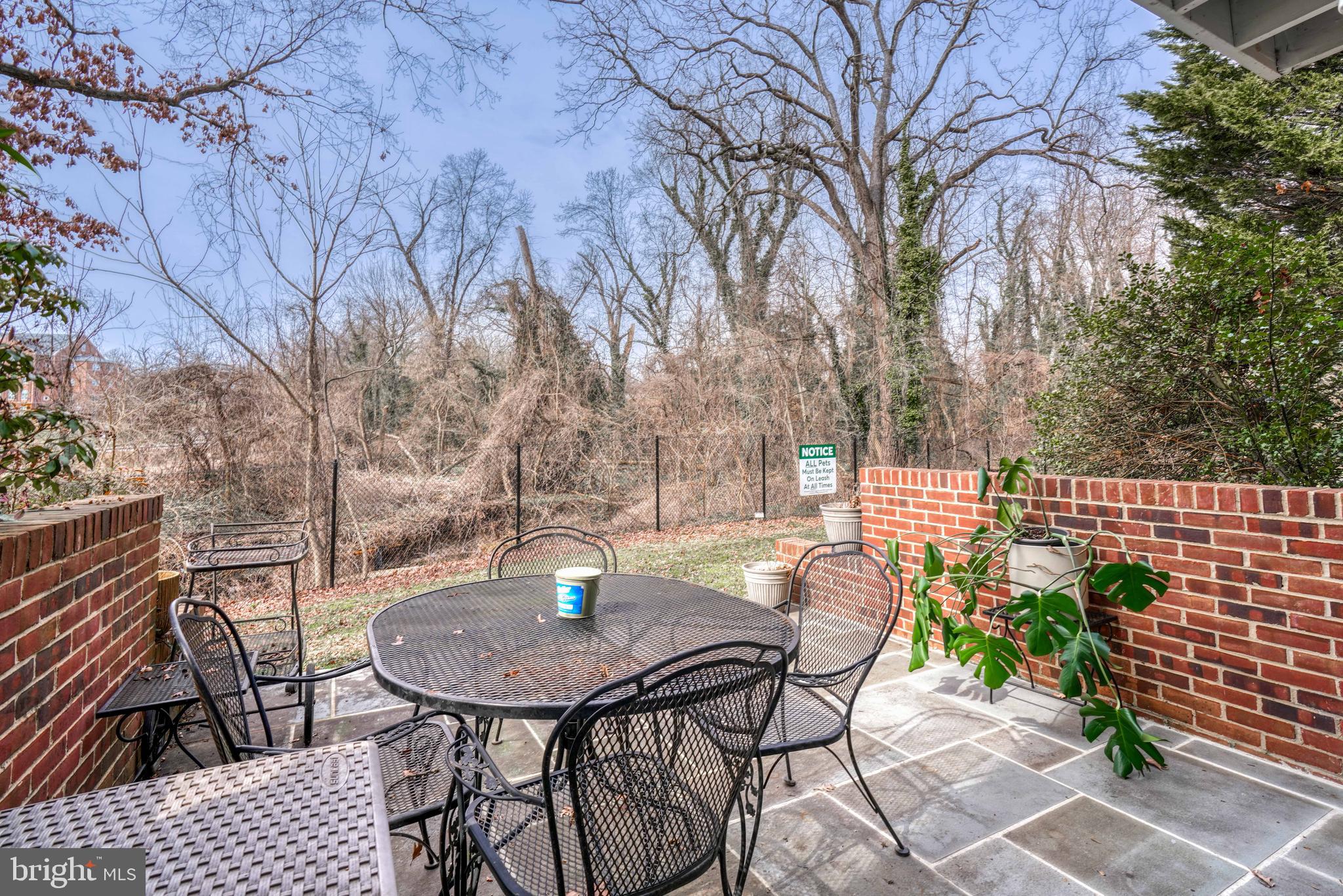 HOMELAND SOUTHWAY - Residential