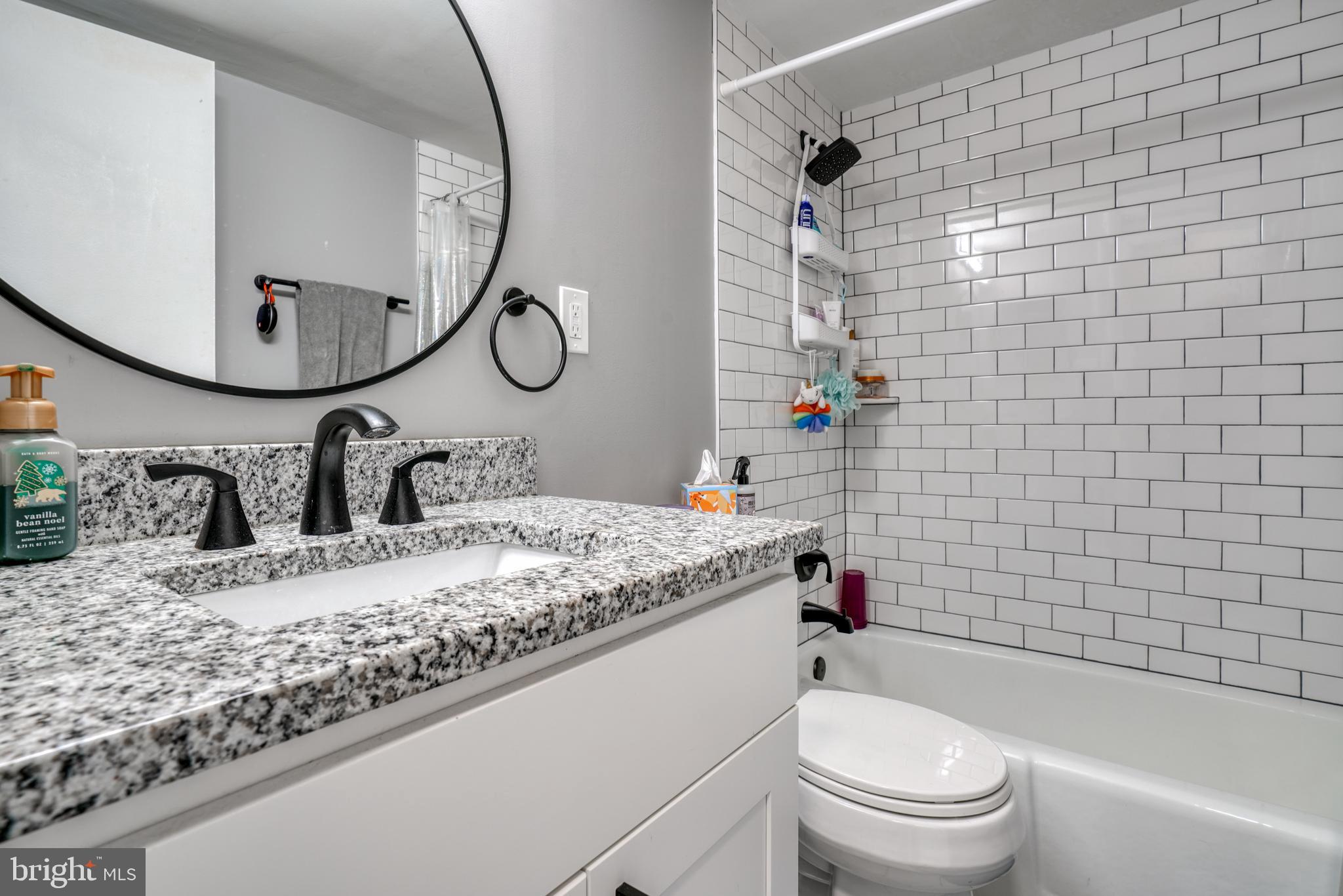 HOMELAND SOUTHWAY - Residential