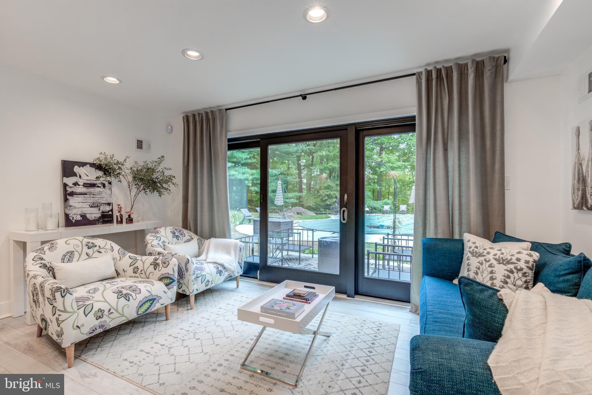 DILWORTHTOWN WOODS - Residential