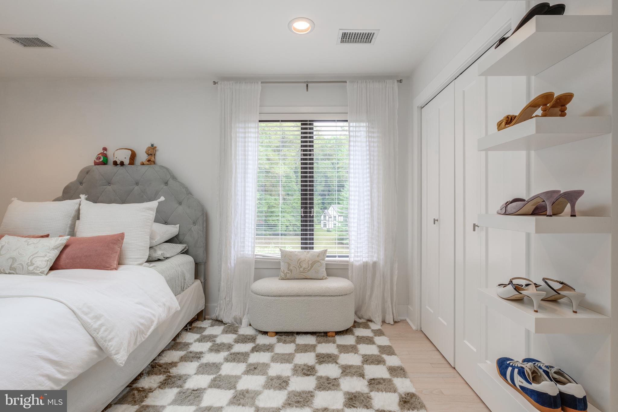 DILWORTHTOWN WOODS - Residential