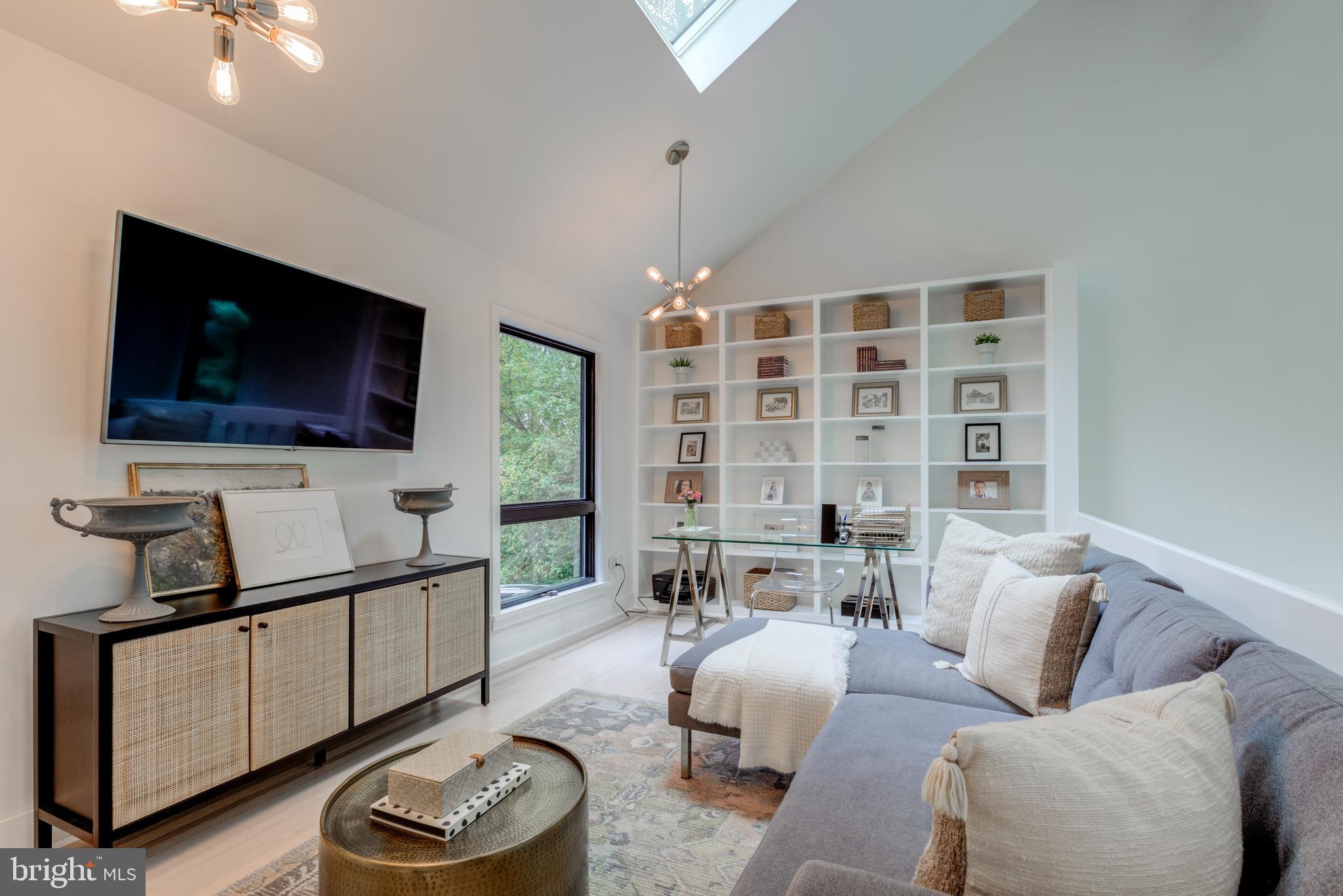 DILWORTHTOWN WOODS - Residential