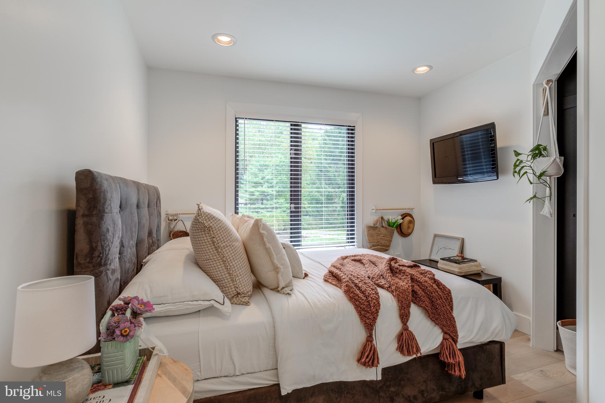 DILWORTHTOWN WOODS - Residential