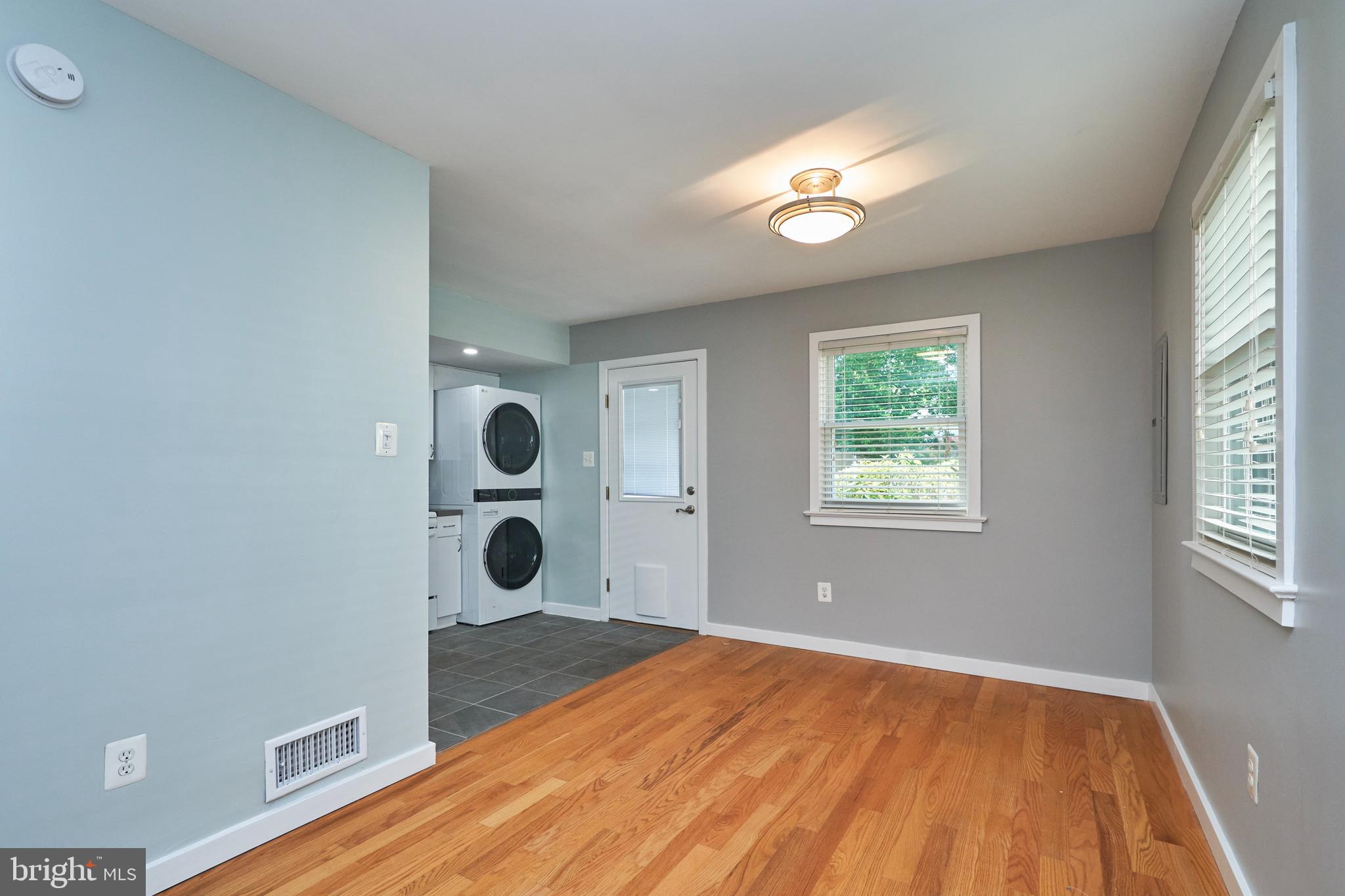 ST ELMO - Residential Lease