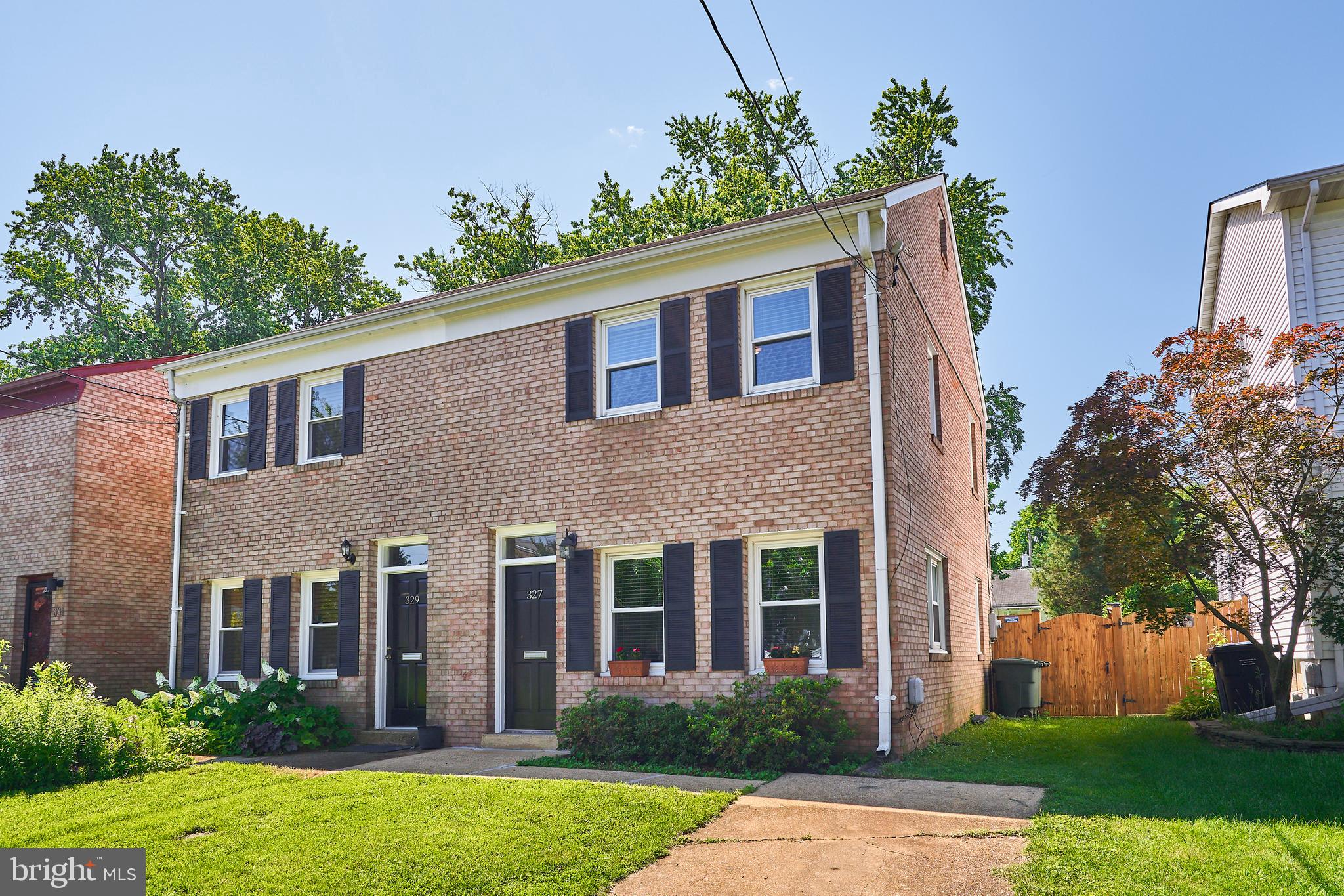 ST ELMO - Residential Lease