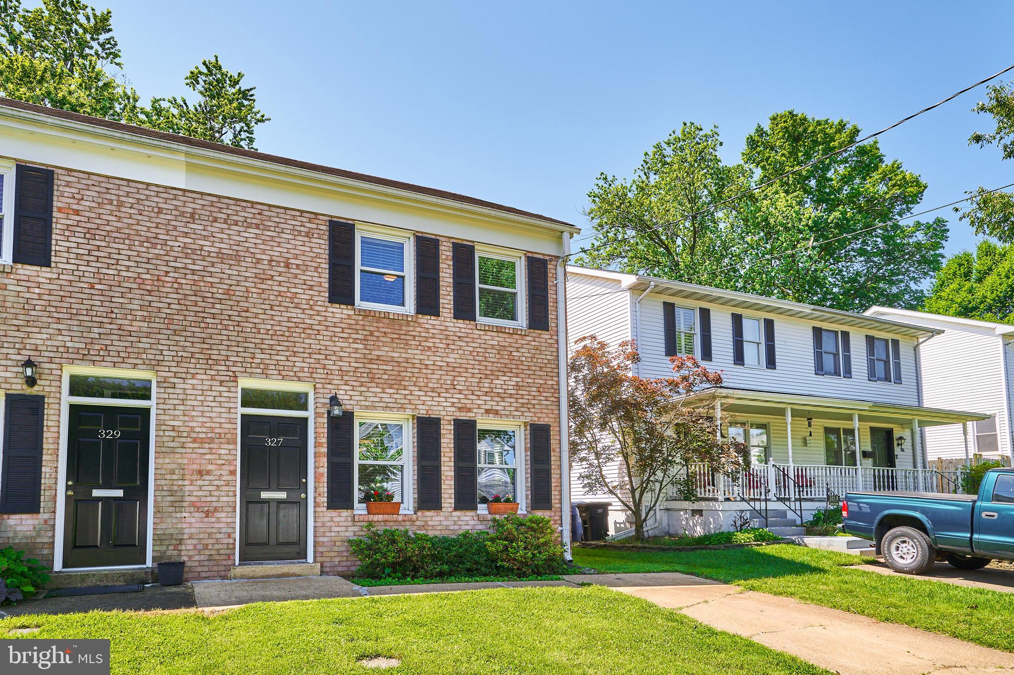 ST ELMO - Residential Lease