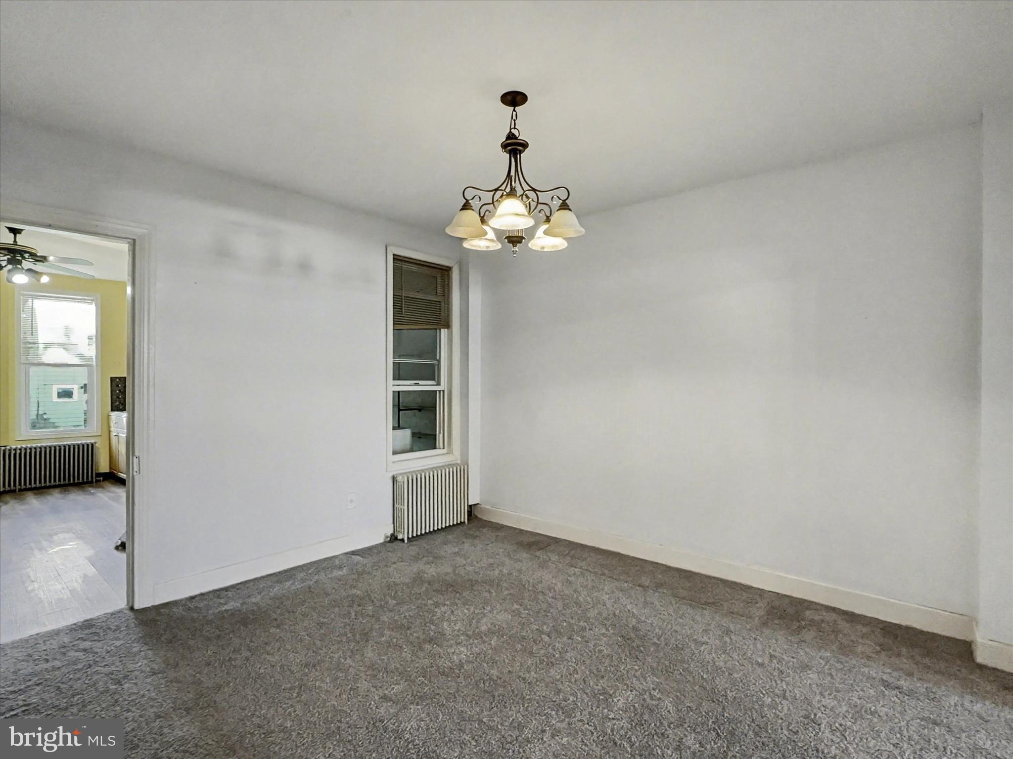 292 W COTTAGE PLACE