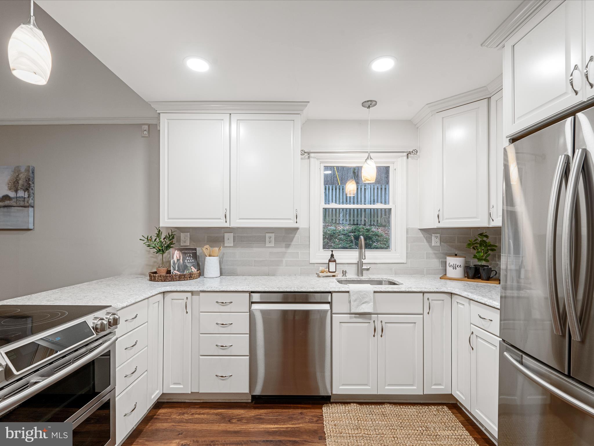 WESTRIDGE HILLS - Residential