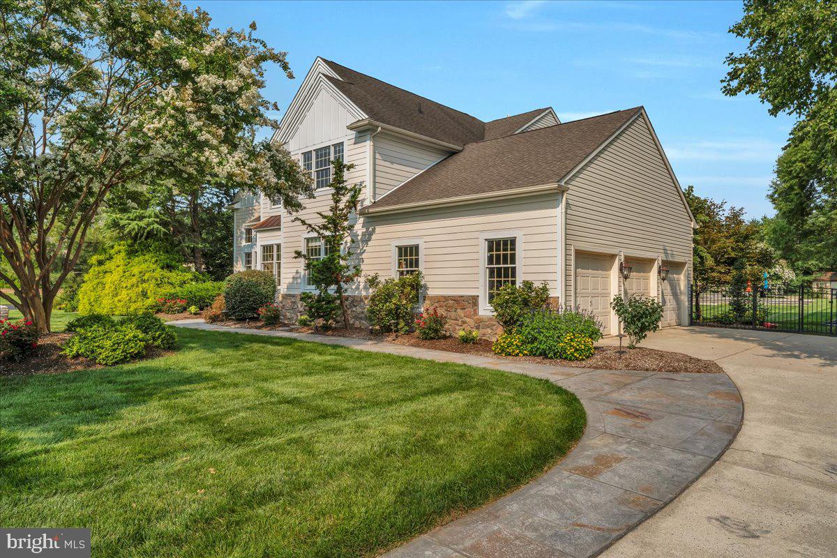 303 BELMONT COURT