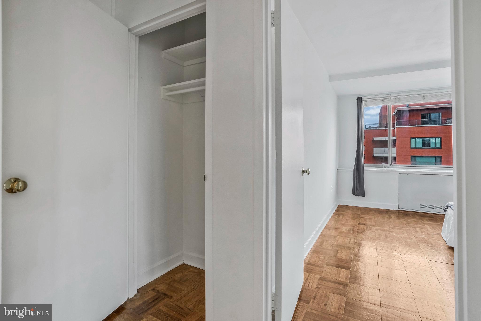 RIVER PLACE WEST - Residential Lease