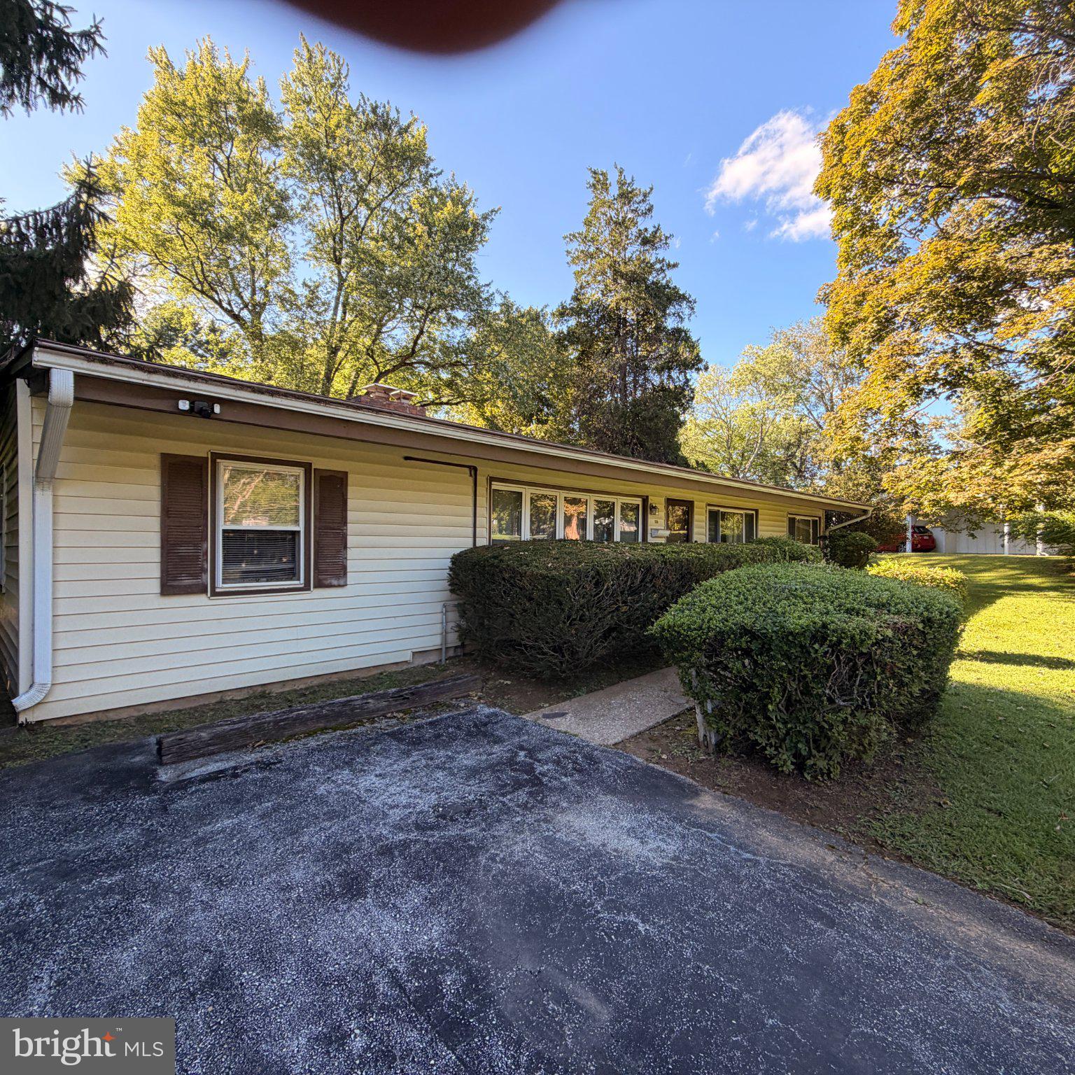 334 HOLLY ROAD