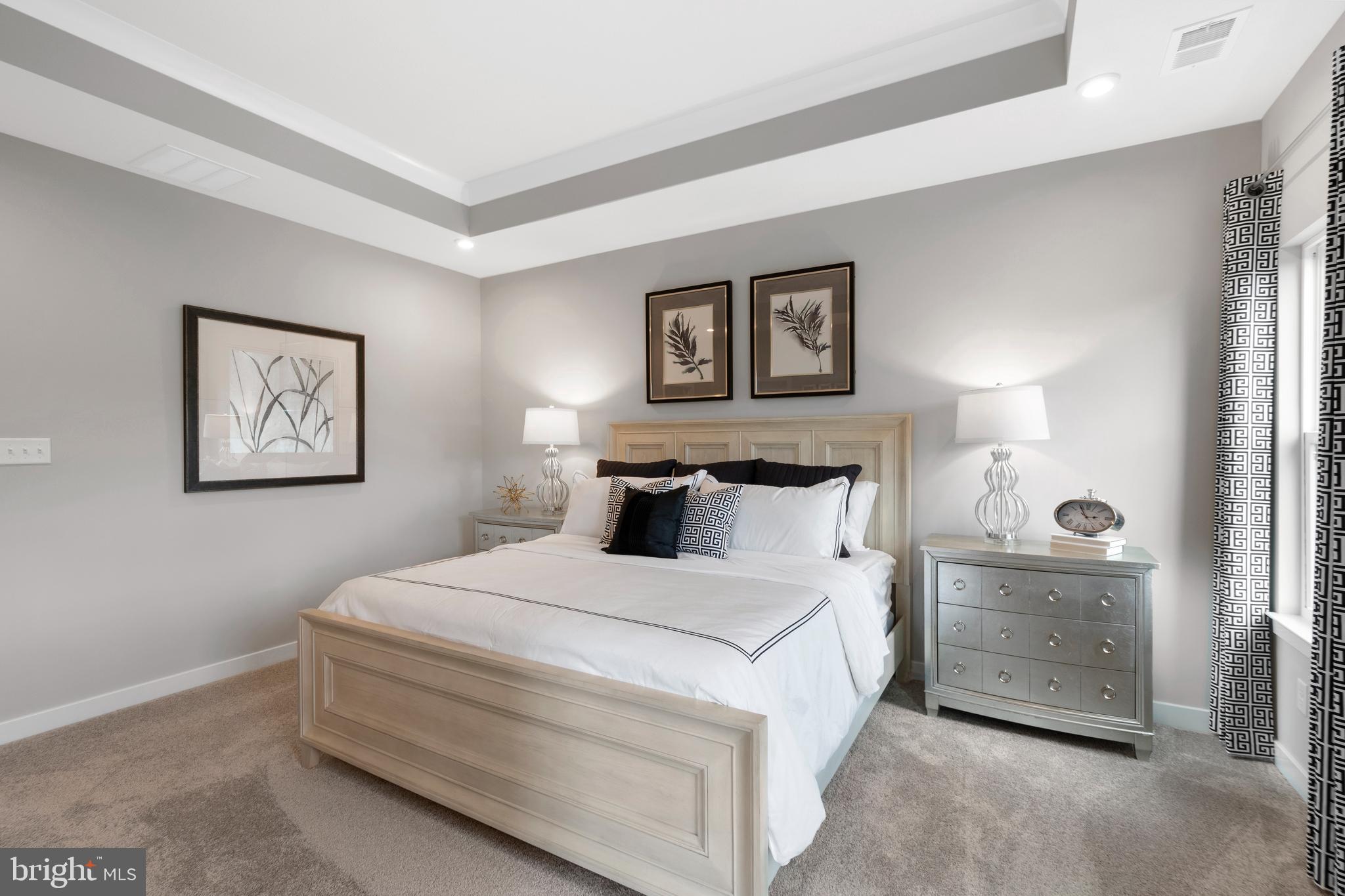 LAKE LINGANORE - Residential