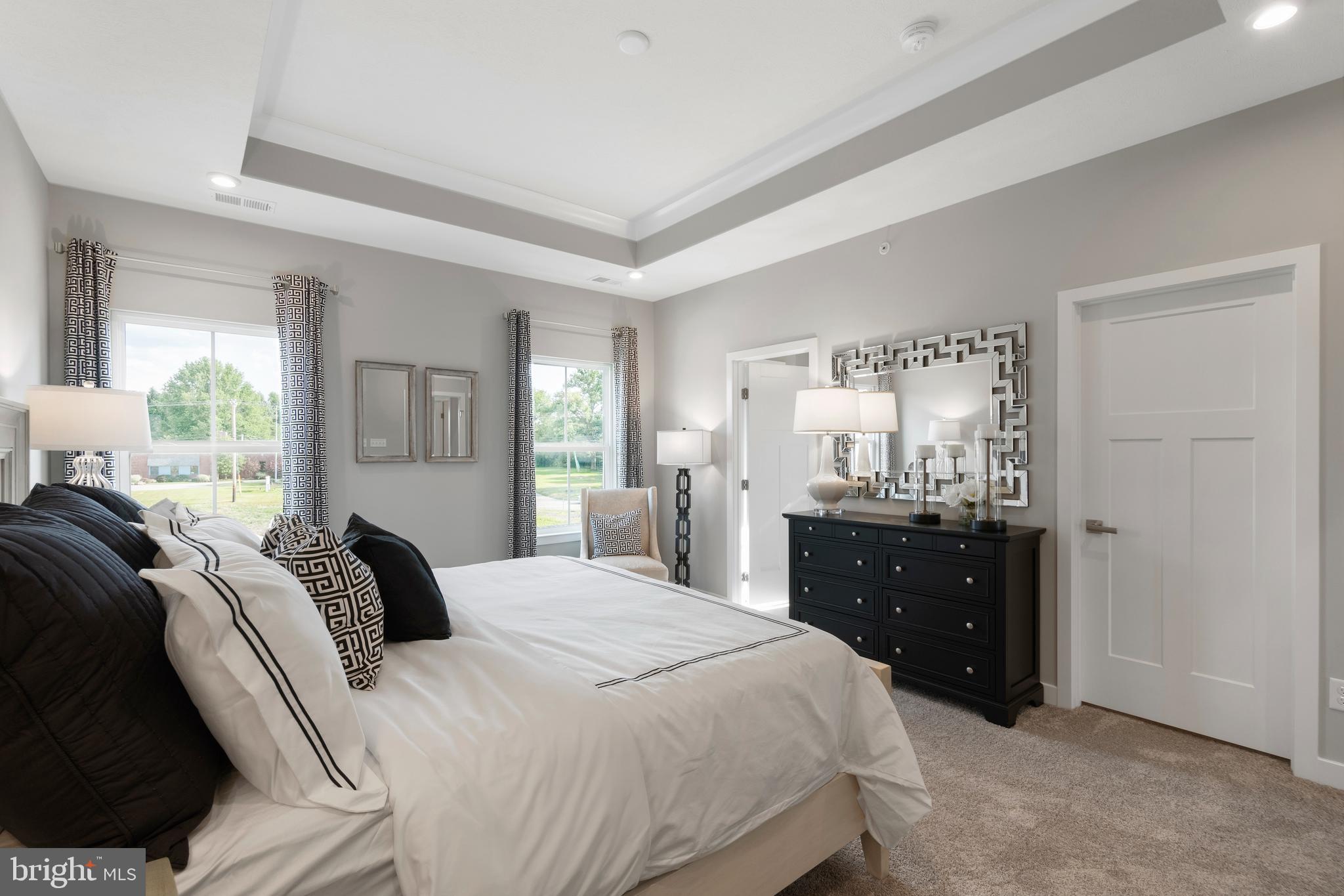 LAKE LINGANORE - Residential