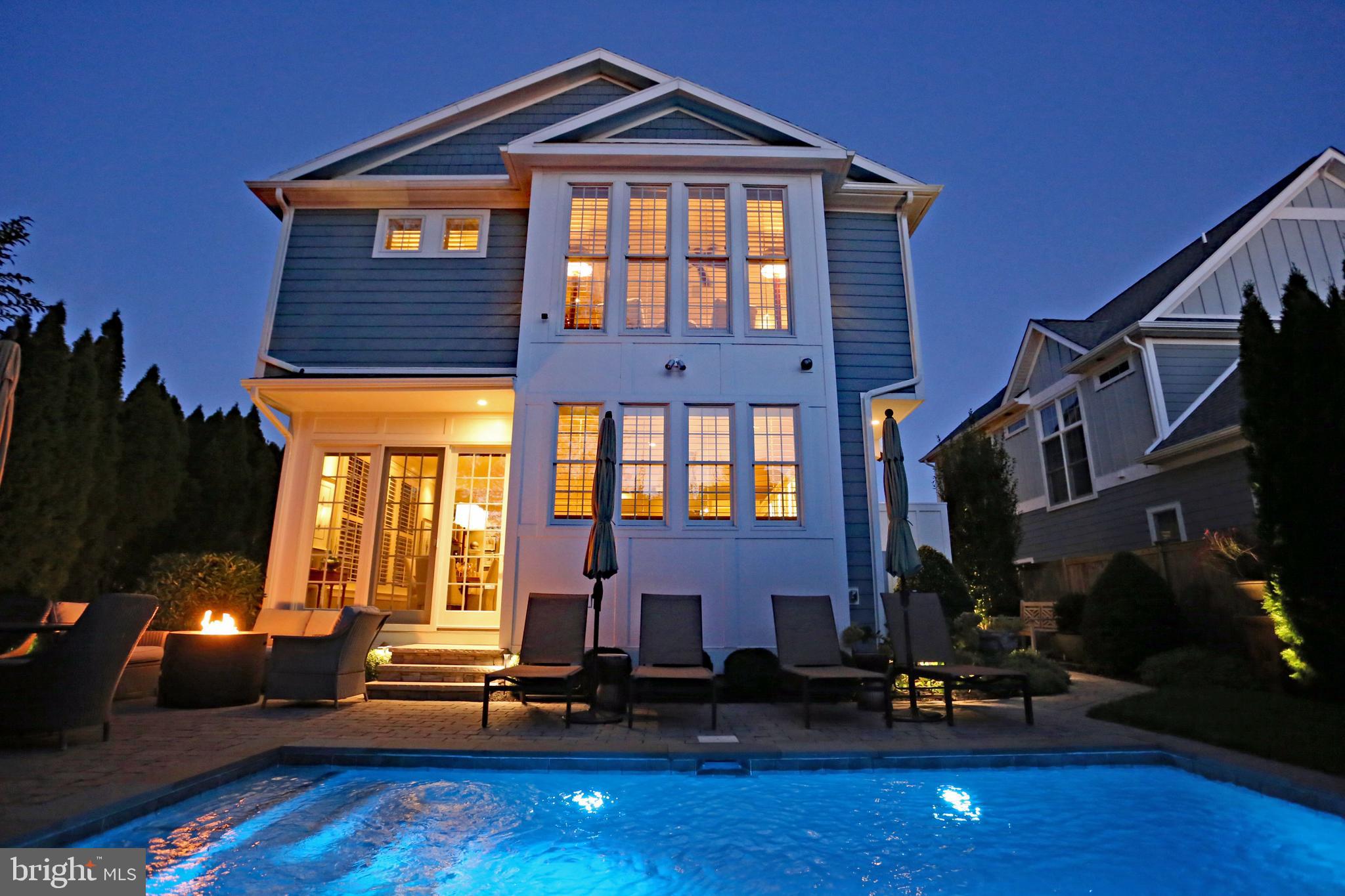 COUNTRY CLUB ESTATES - Residential