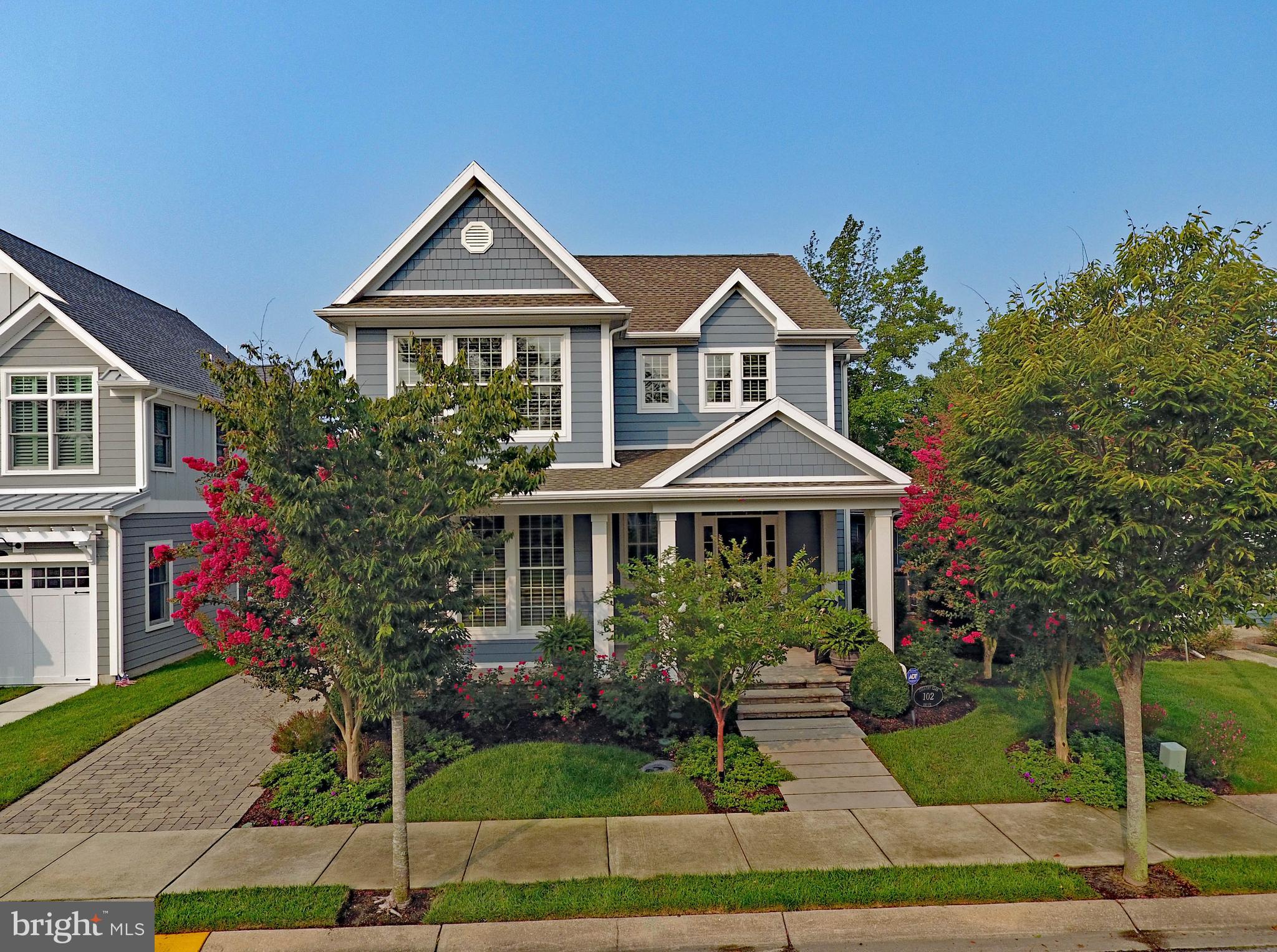 COUNTRY CLUB ESTATES - Residential