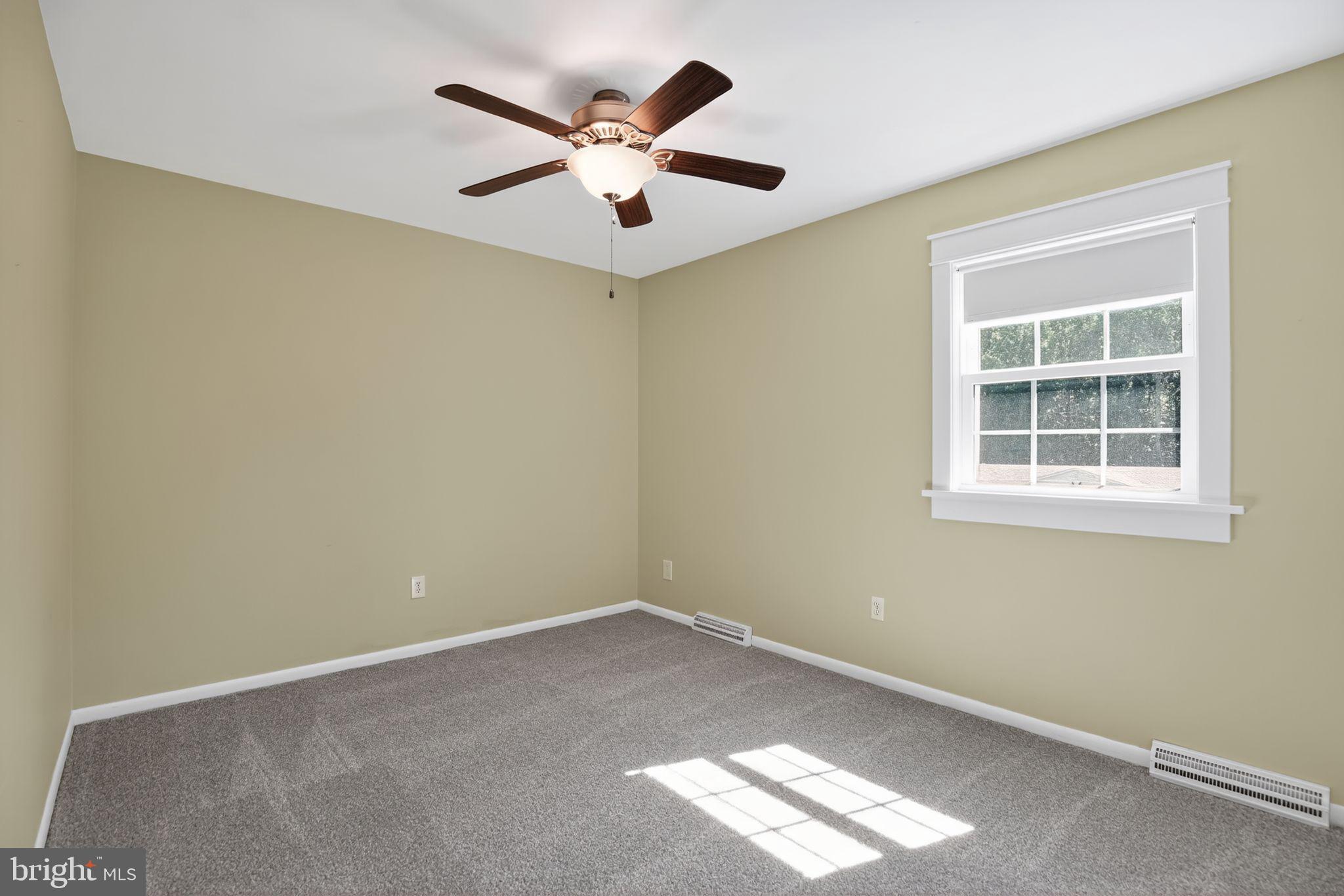 GILLENS GROVE - Residential