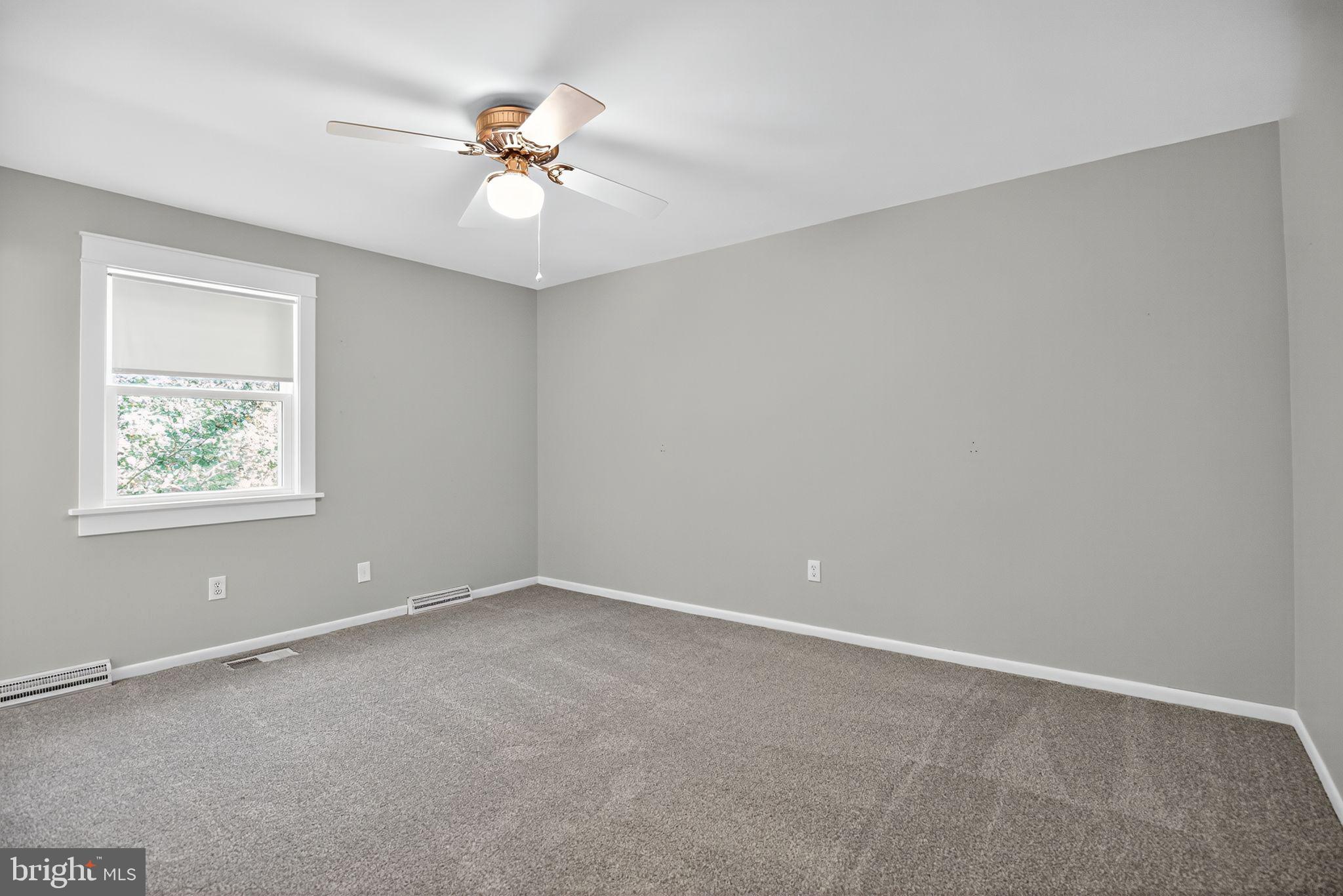 GILLENS GROVE - Residential