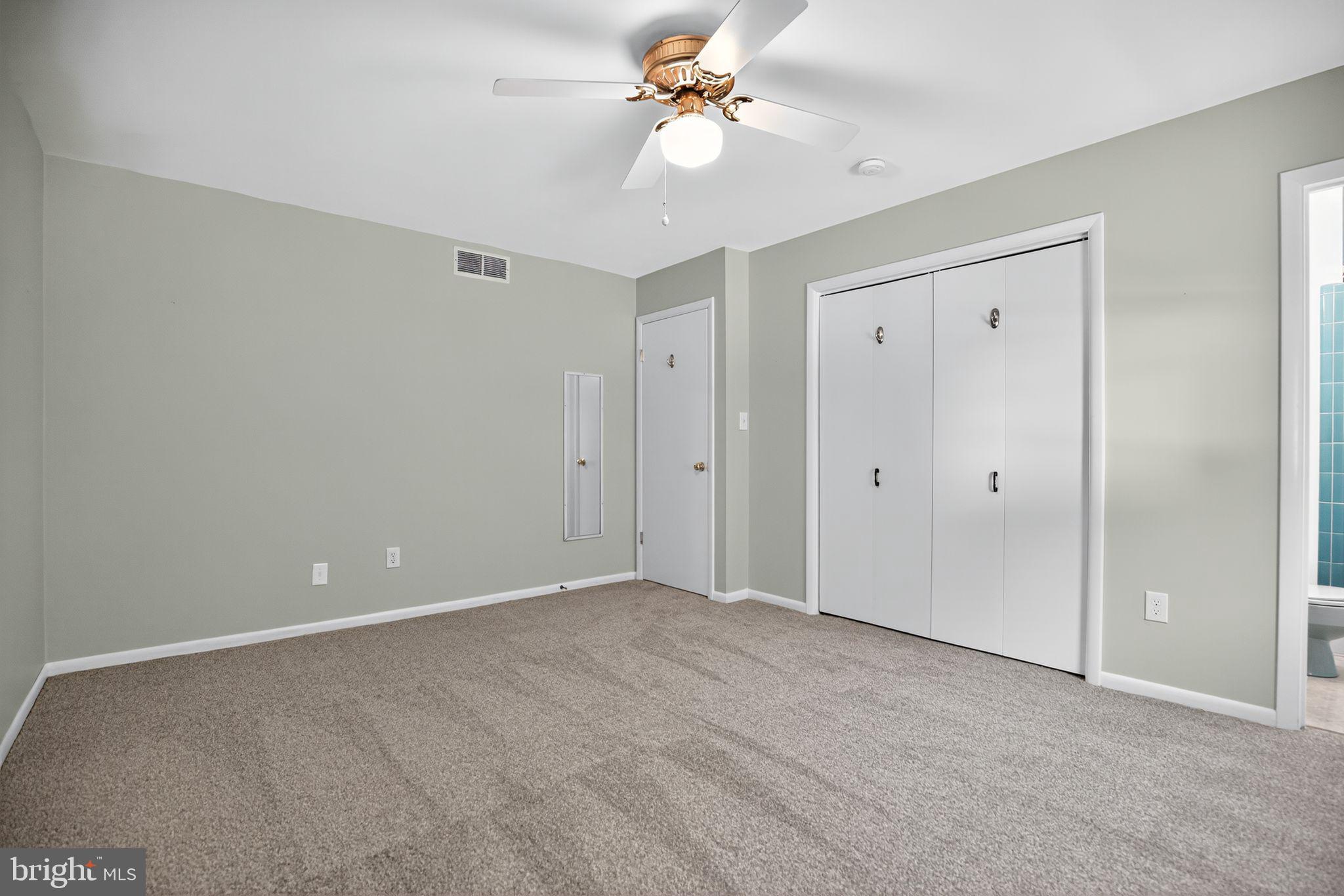 GILLENS GROVE - Residential