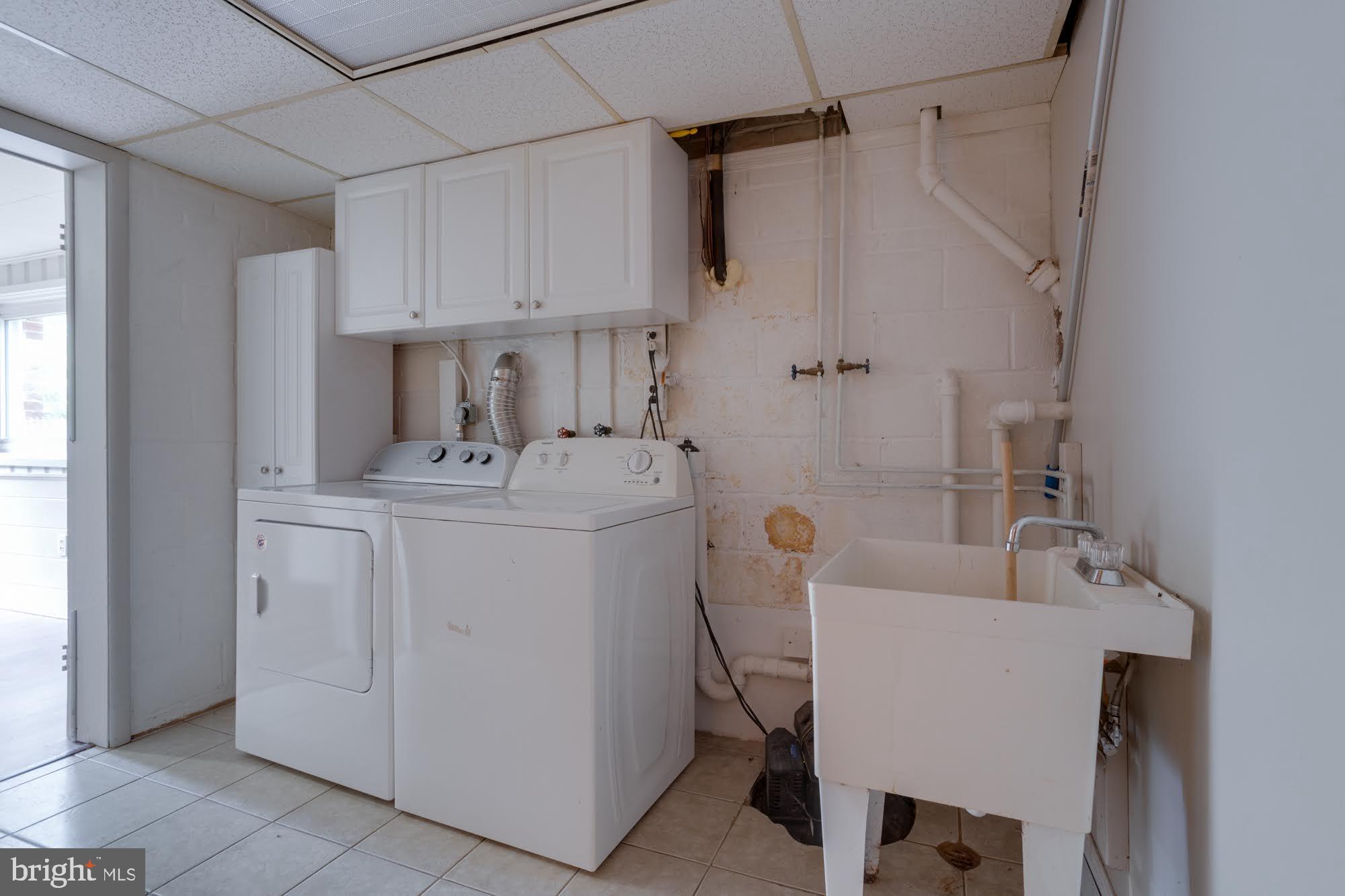 DOWDEN TERRACE - Residential